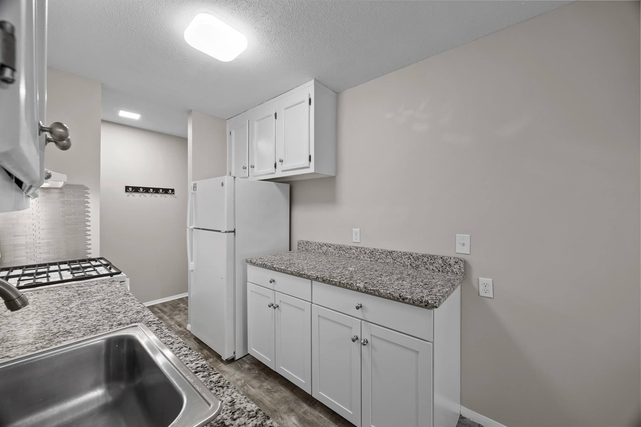 Condominium at 10 Shrewsbury Green Dr # I, Shrewsbury MA 01545, Shrewsbury, photo 8 of 33