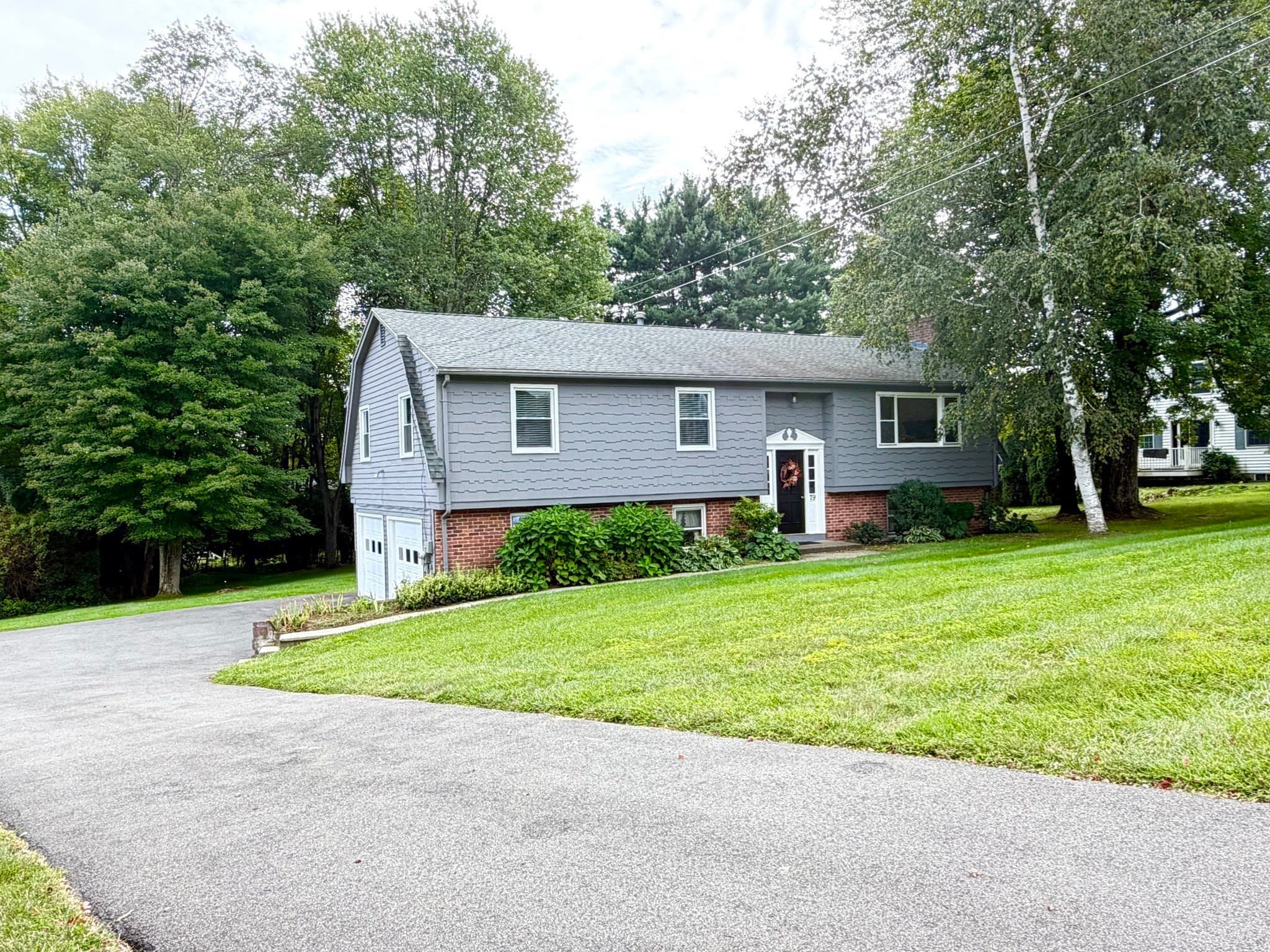 Single Family Residence at 79 Porter Rd, East Longmeadow MA 01028, East Longmeadow, photo 3 of 42