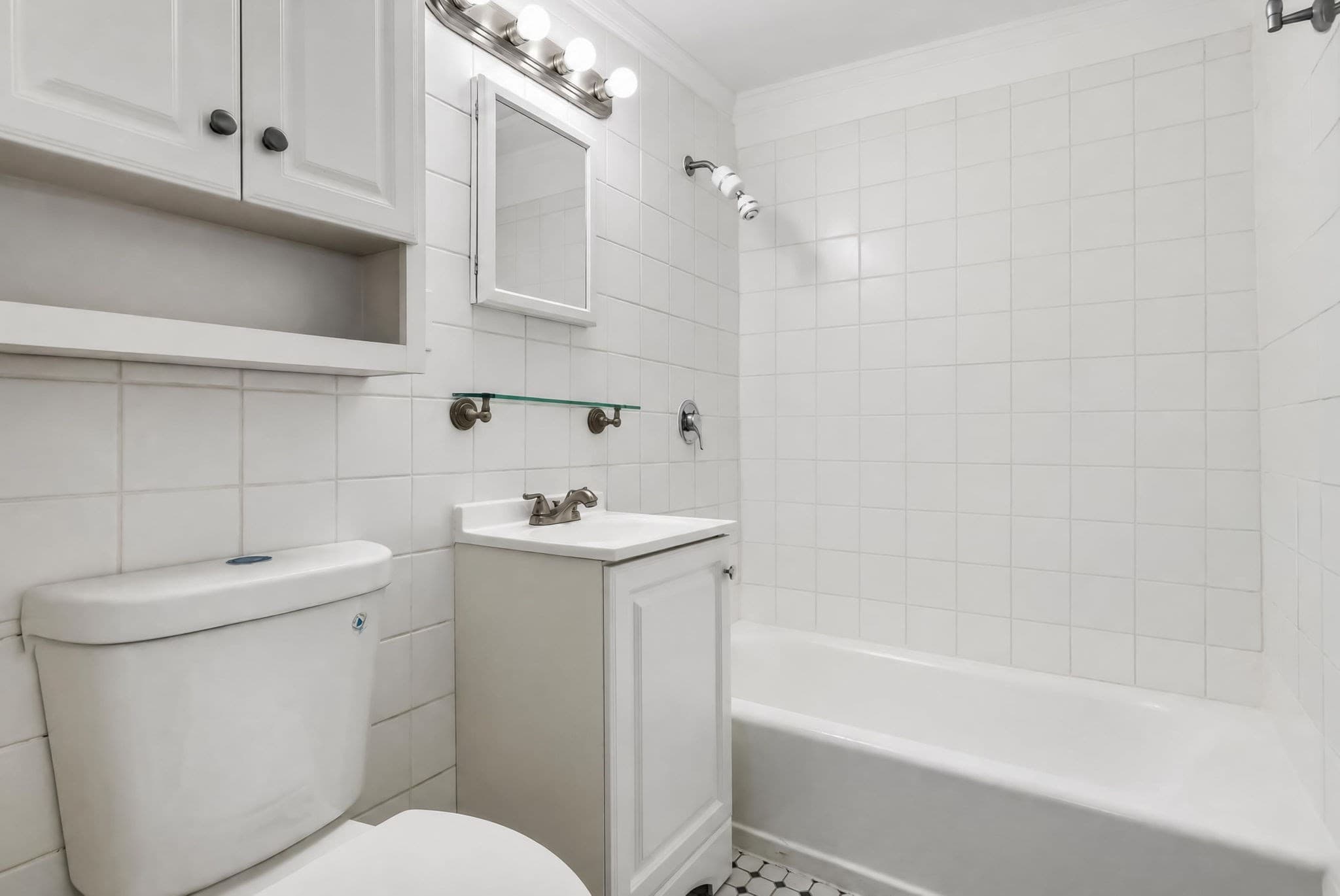 Condominium at 2192 Mass Ave # 2, Cambridge MA 02140, Cambridge, photo 16 of 23
