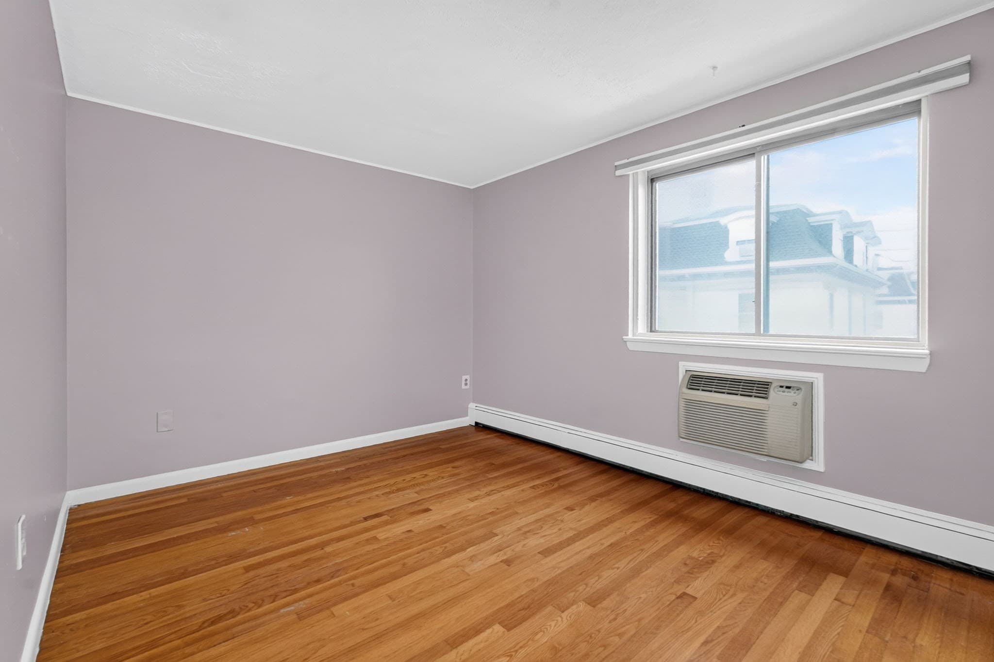 Condominium at 2192 Mass Ave # 2, Cambridge MA 02140, Cambridge, photo 4 of 23
