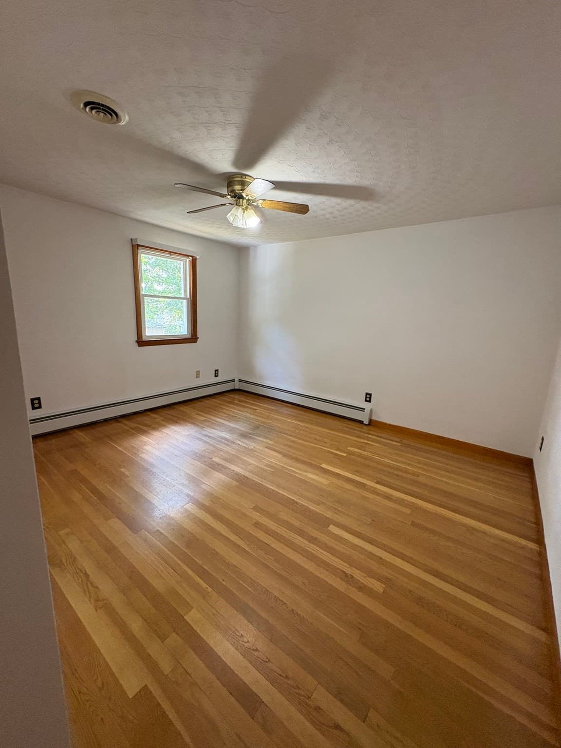 Single Family Residence at 175 Dana Ave, Worcester MA 01604, Worcester, photo 13 of 23