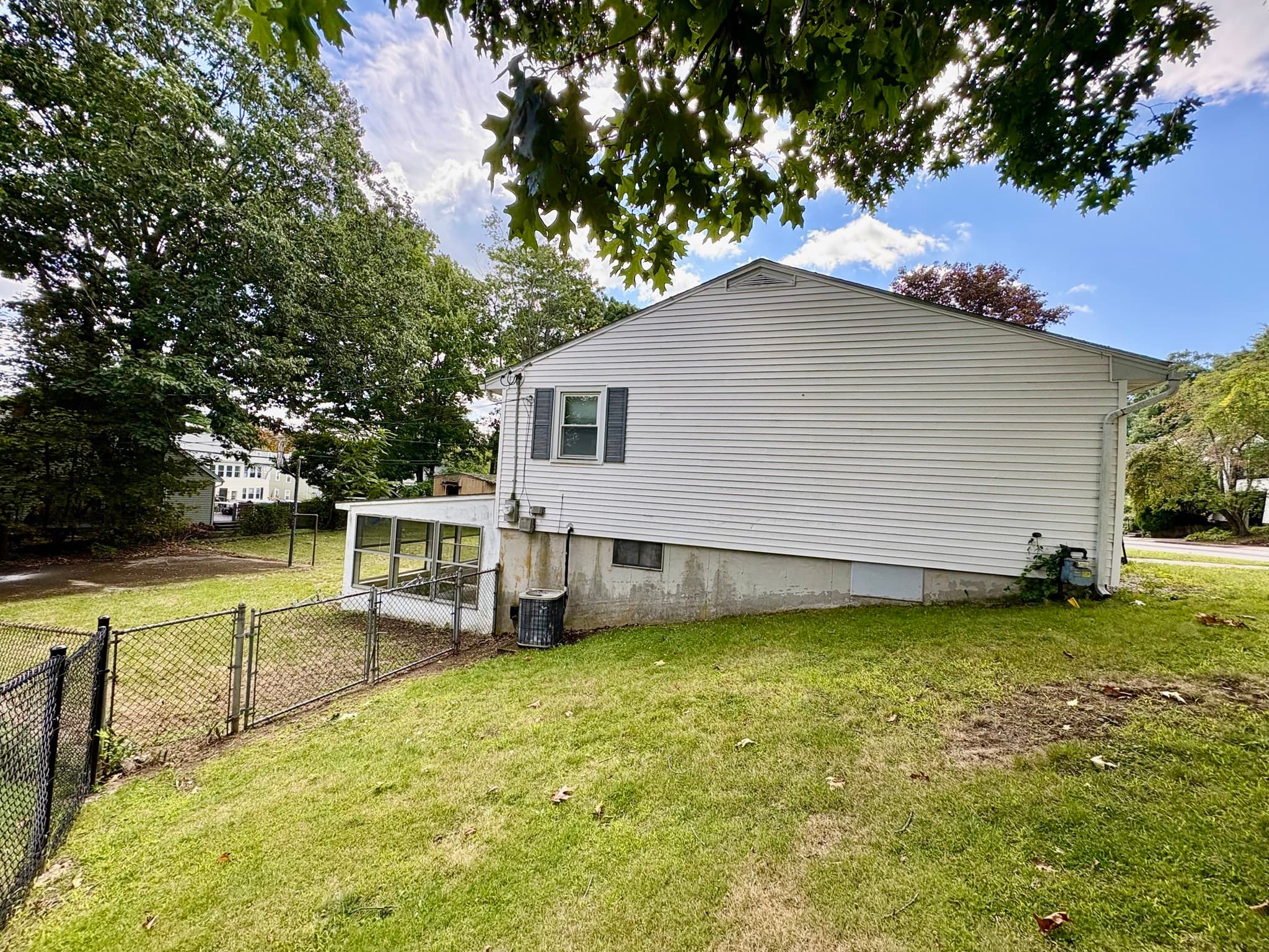 Single Family Residence at 175 Dana Ave, Worcester MA 01604, Worcester, photo 19 of 23