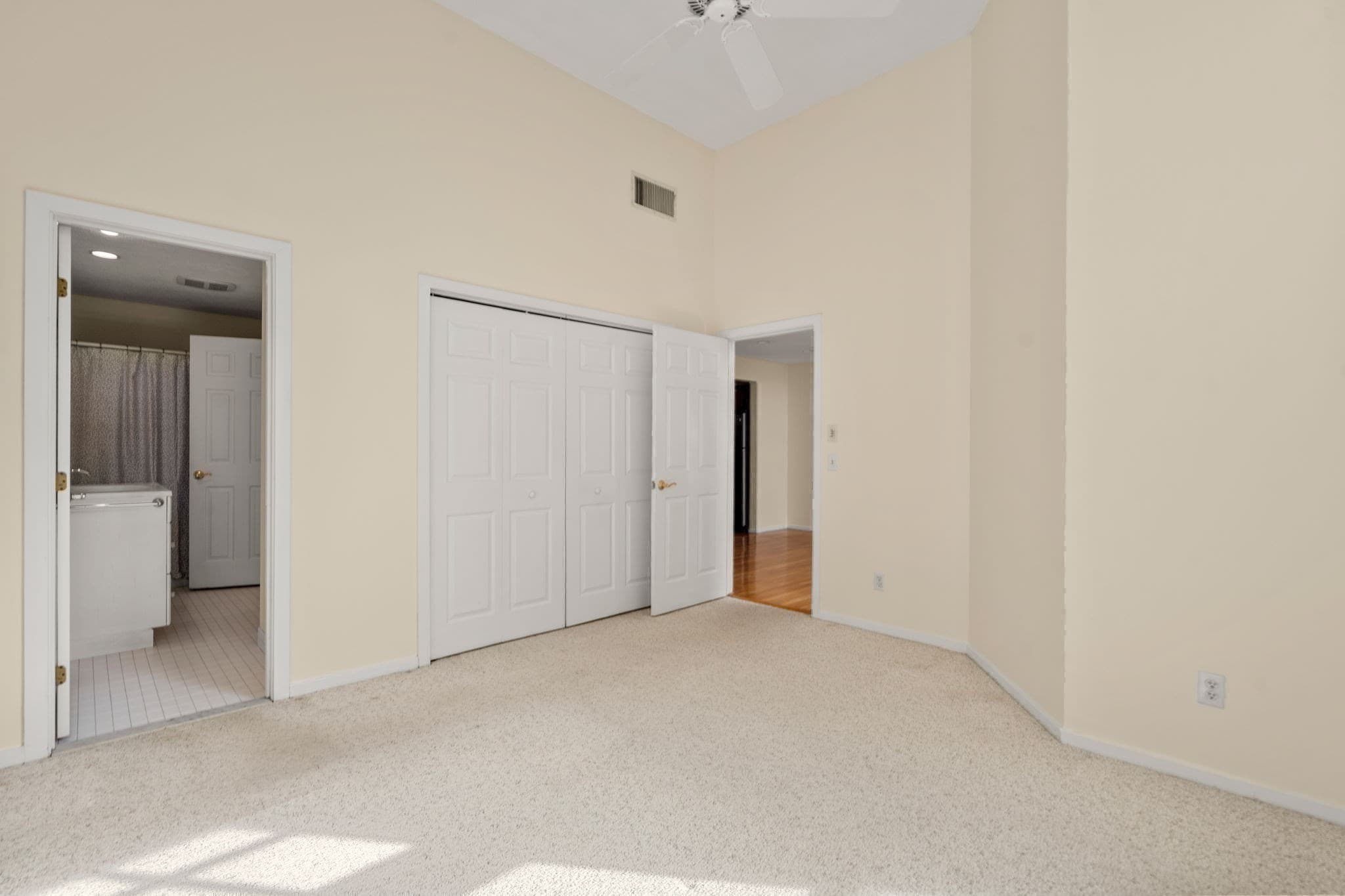 Condominium at 51 Pettee # 34, Newton MA 02464, Newton, photo 16 of 27