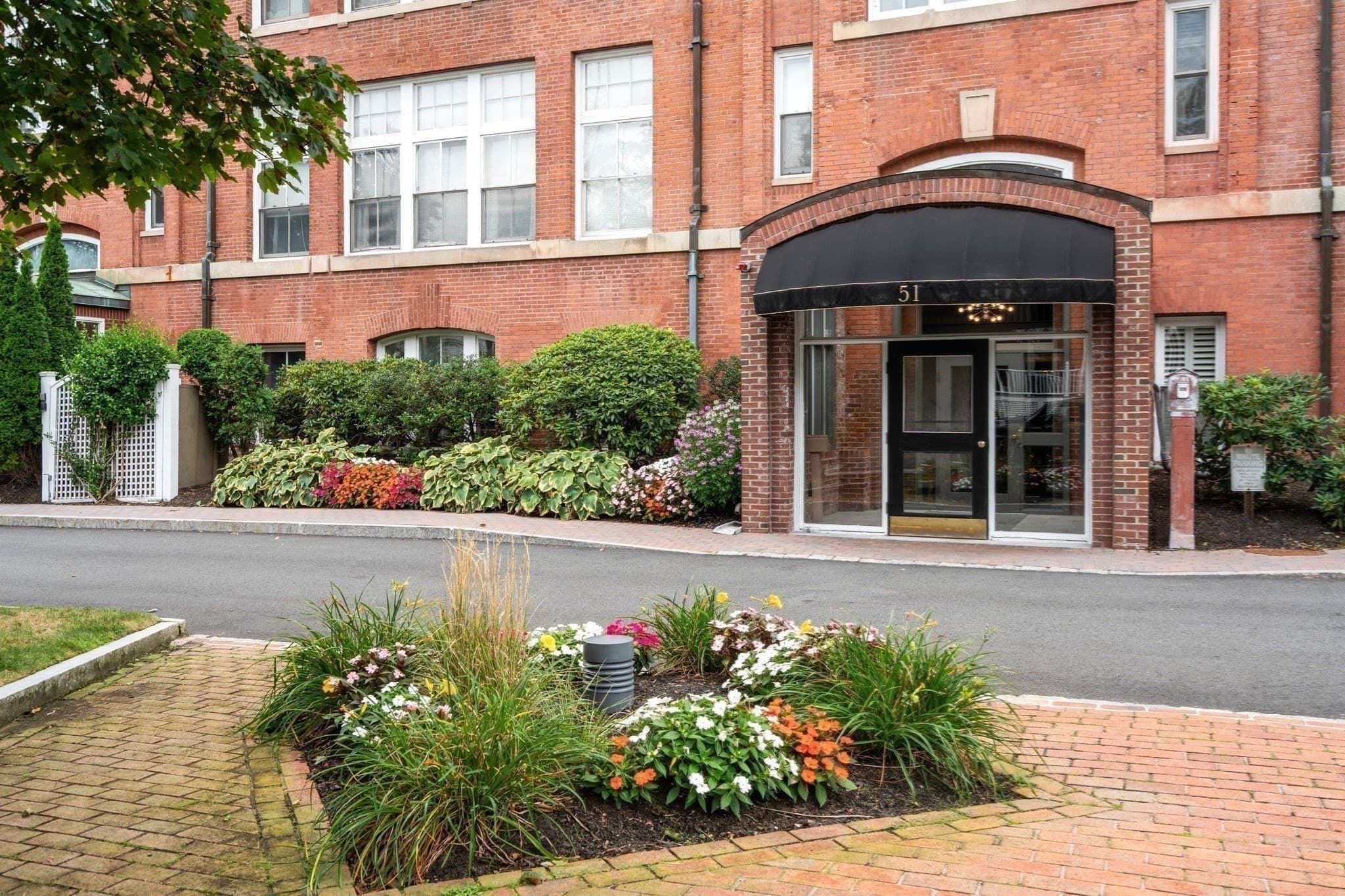 Condominium at 51 Pettee # 34, Newton MA 02464, Newton, photo 20 of 27