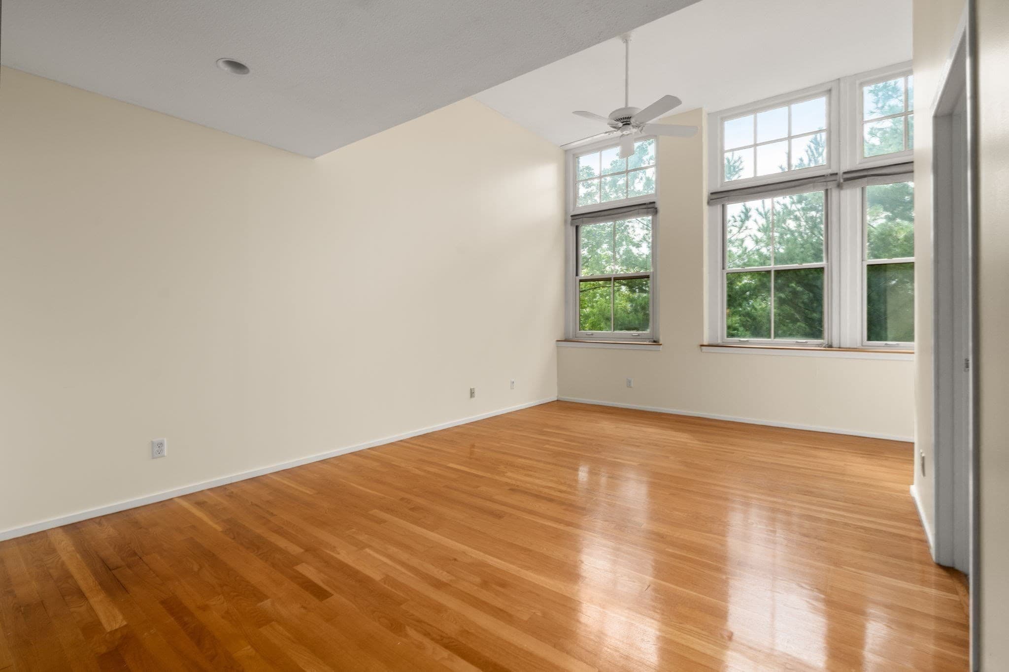 Condominium at 51 Pettee # 34, Newton MA 02464, Newton, photo 4 of 27