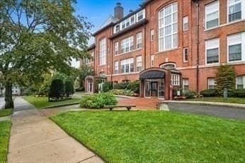 Condominium at 51 Pettee # 34, Newton MA 02464, Newton, photo 25 of 27