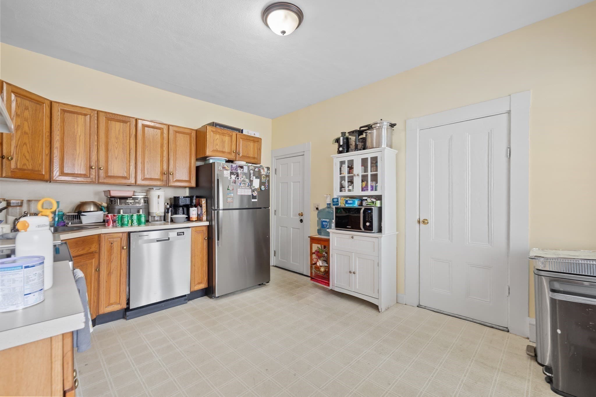 3 Family at 280-282 River Street, Waltham MA 02453, Waltham, photo 10 of 25