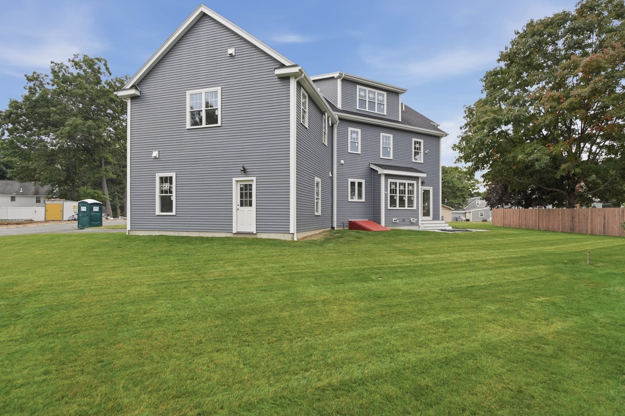 Single Family Residence at 17 Winter Road Extension, Woburn MA 01801, Woburn, photo 3 of 42