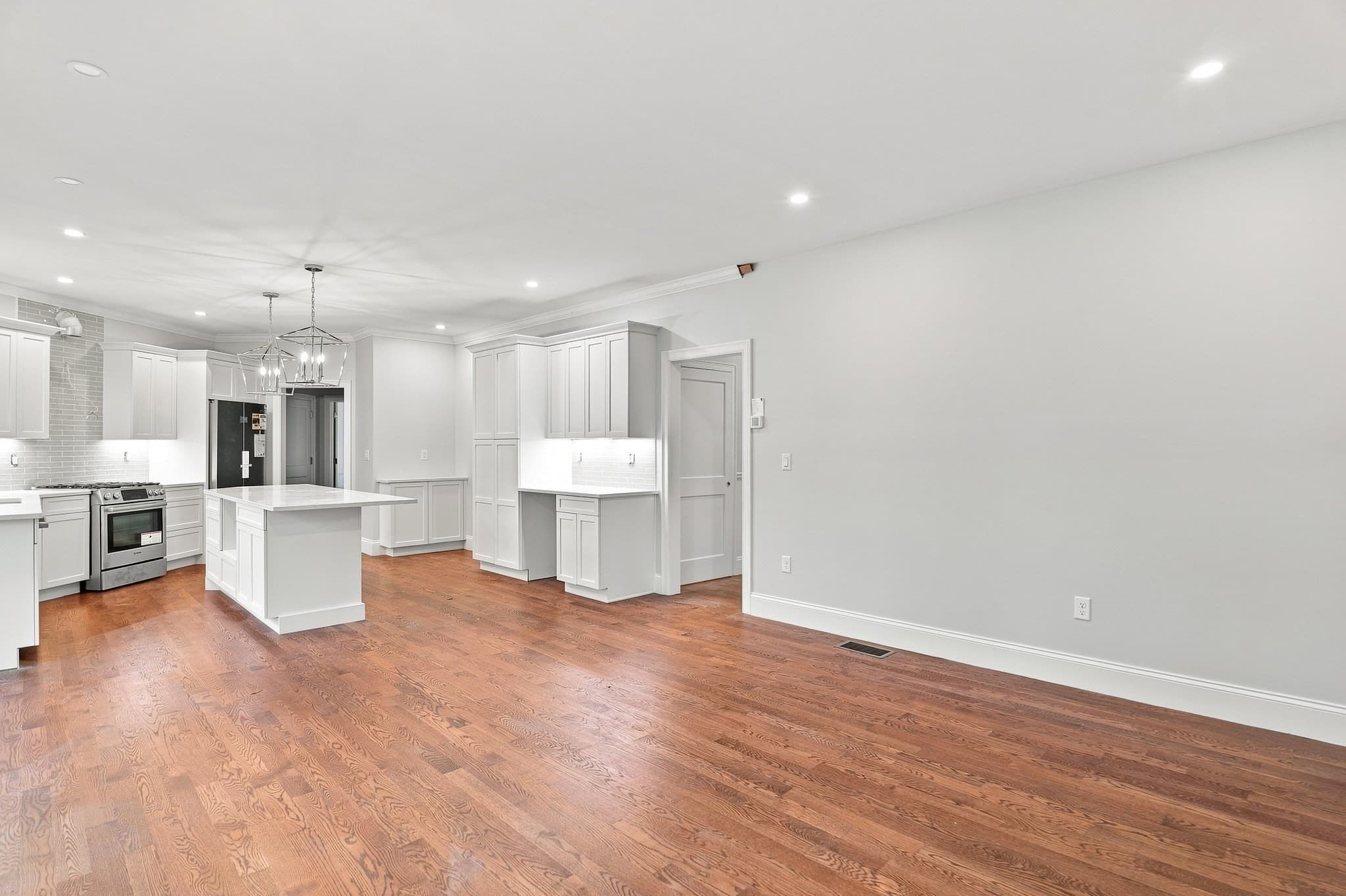 Single Family Residence at 17 Winter Road Extension, Woburn MA 01801, Woburn, photo 14 of 42