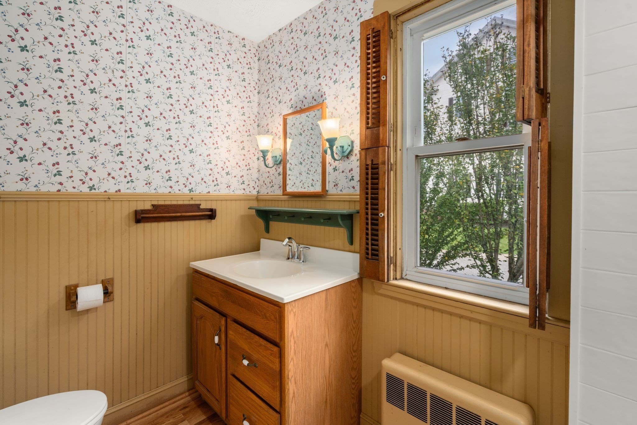Single Family Residence at 35 Dutcher St, Hopedale MA 01747, Hopedale, photo 13 of 22