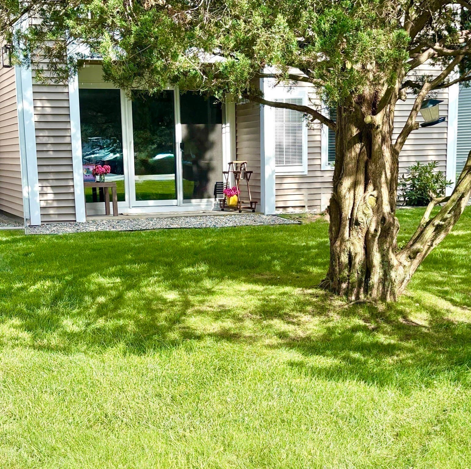 Condominium at 6 Marc Drive, Plymouth MA 02360, Plymouth, photo 2 of 19