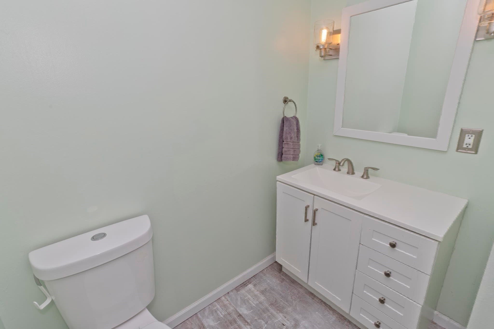 Single Family Residence at 143 Winton St, Springfield MA 01118, Springfield, photo 30 of 39