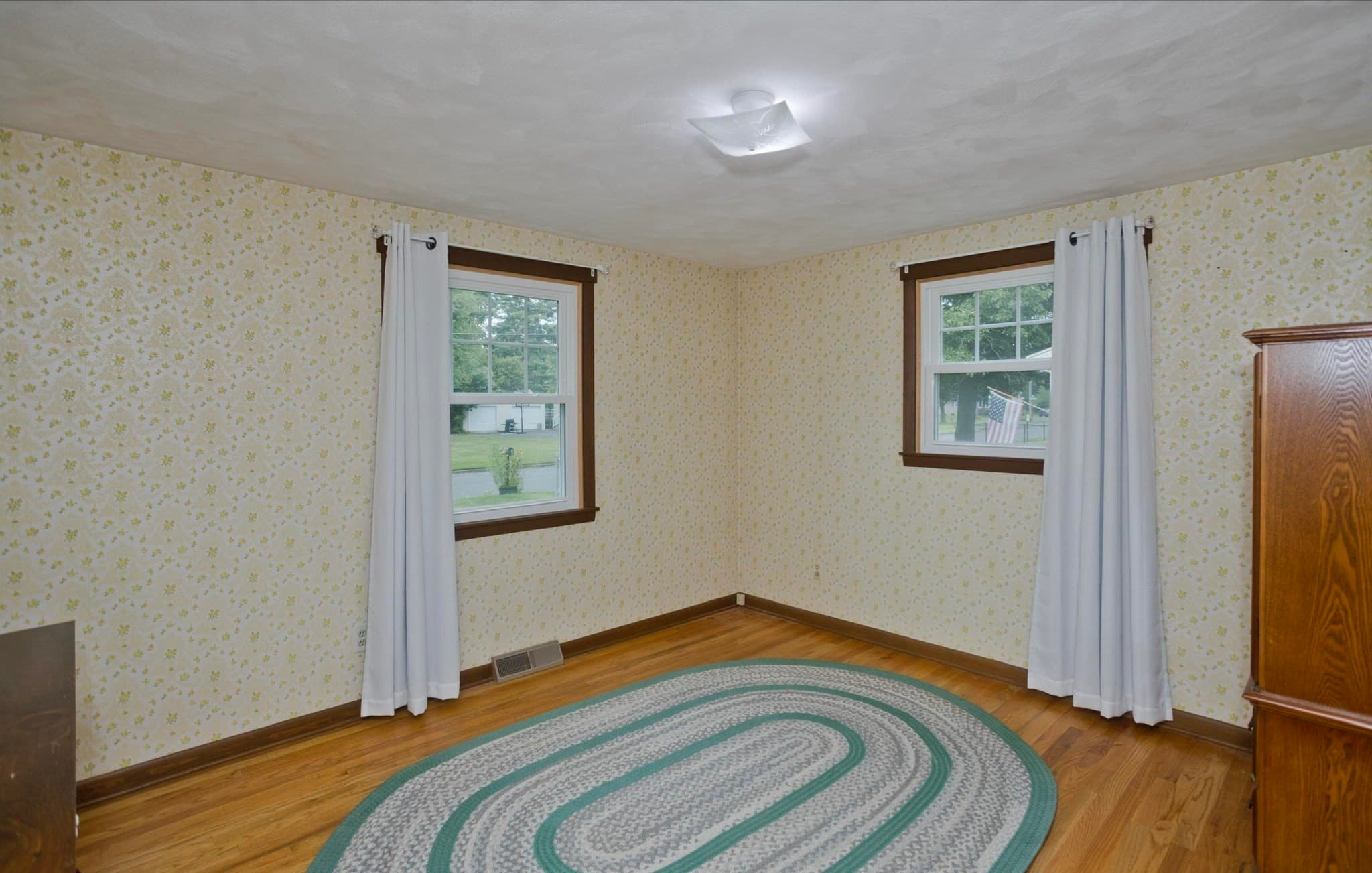 Single Family Residence at 539 Dutchess St, Springfield MA 01129, Springfield, photo 17 of 25