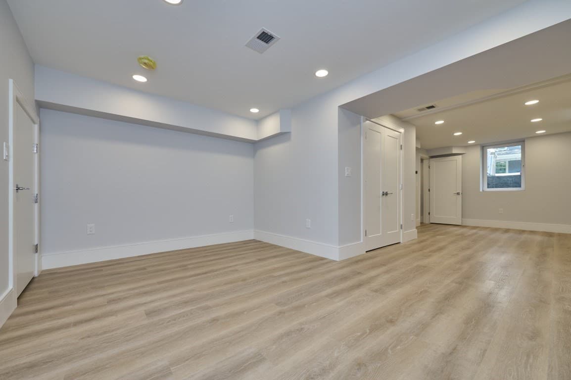 Condominium at 125 Fuller # 125, Brookline MA 02446, Brookline, photo 32 of 41