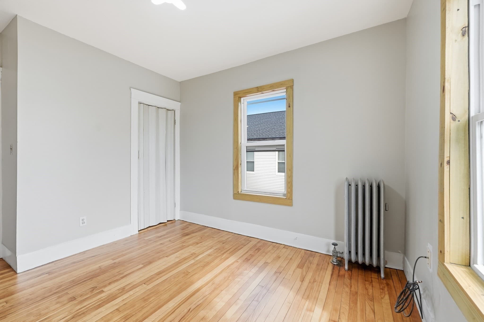 5-9 Family at 17 Fairbanks St, Worcester MA 01610, Worcester, photo 13 of 42