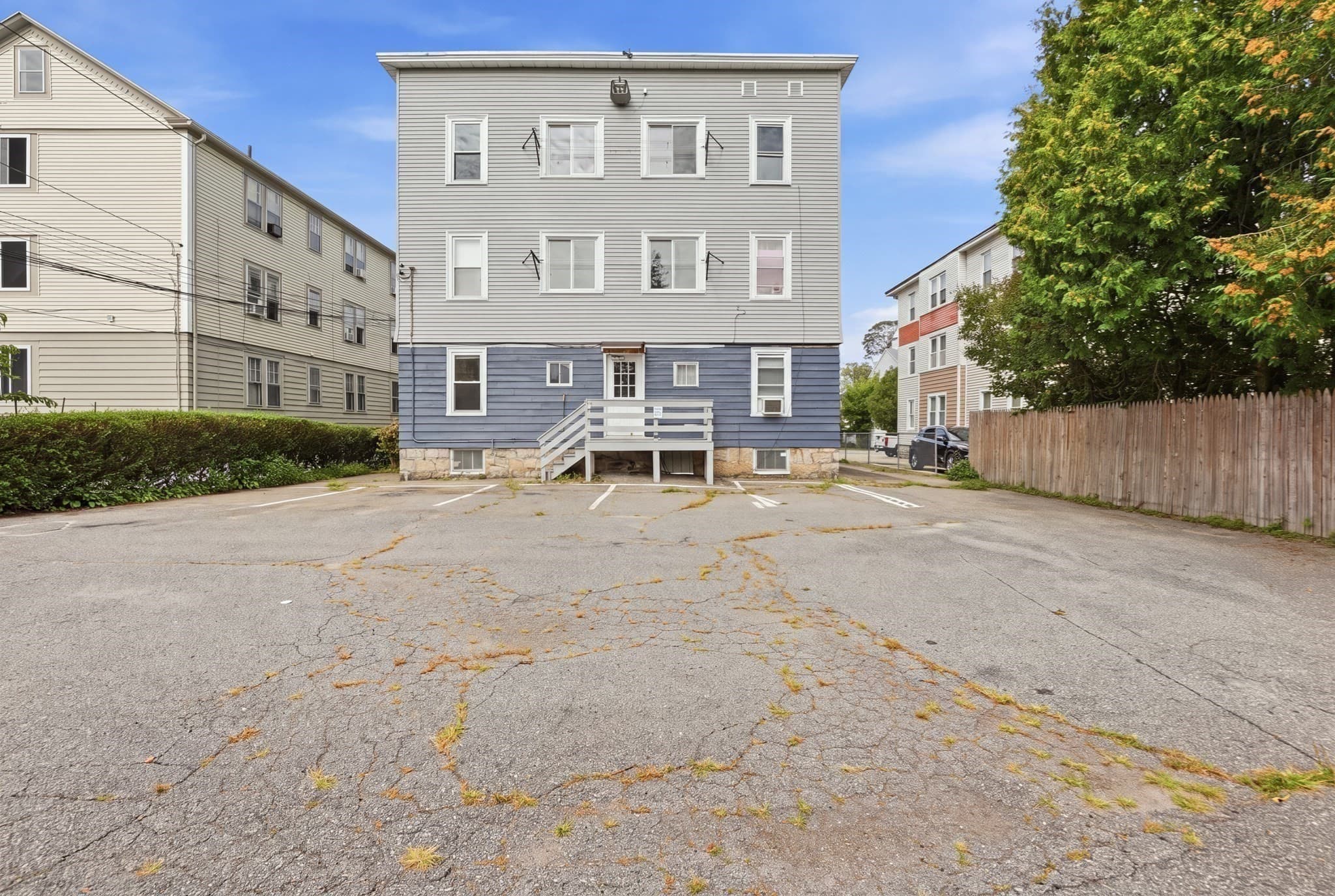 5-9 Family at 17 Fairbanks St, Worcester MA 01610, Worcester, photo 34 of 42