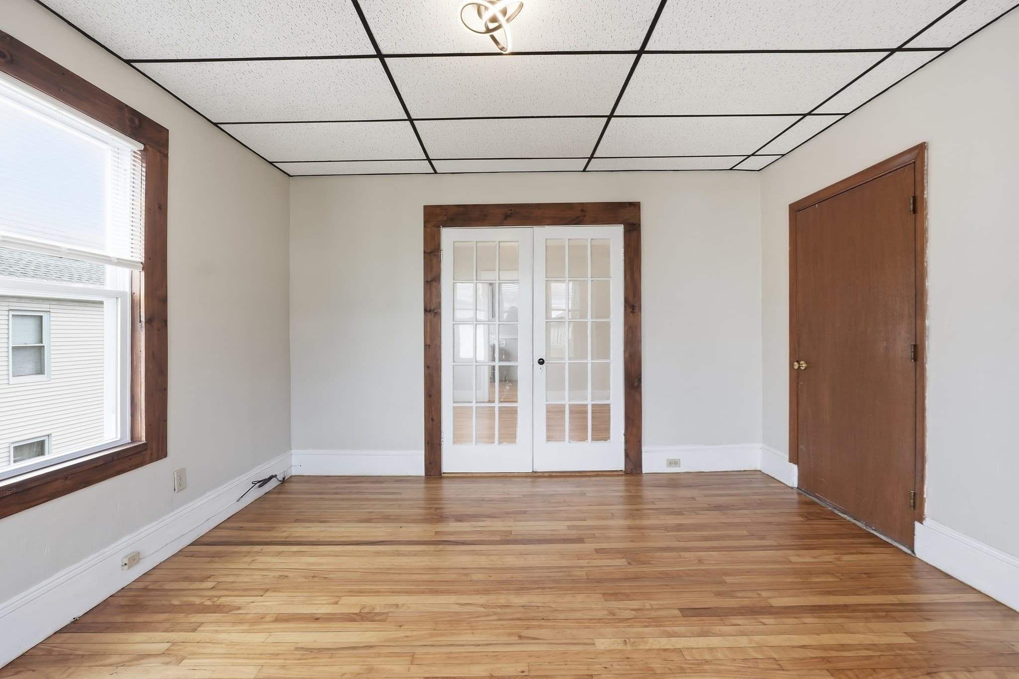 5-9 Family at 17 Fairbanks St, Worcester MA 01610, Worcester, photo 11 of 42