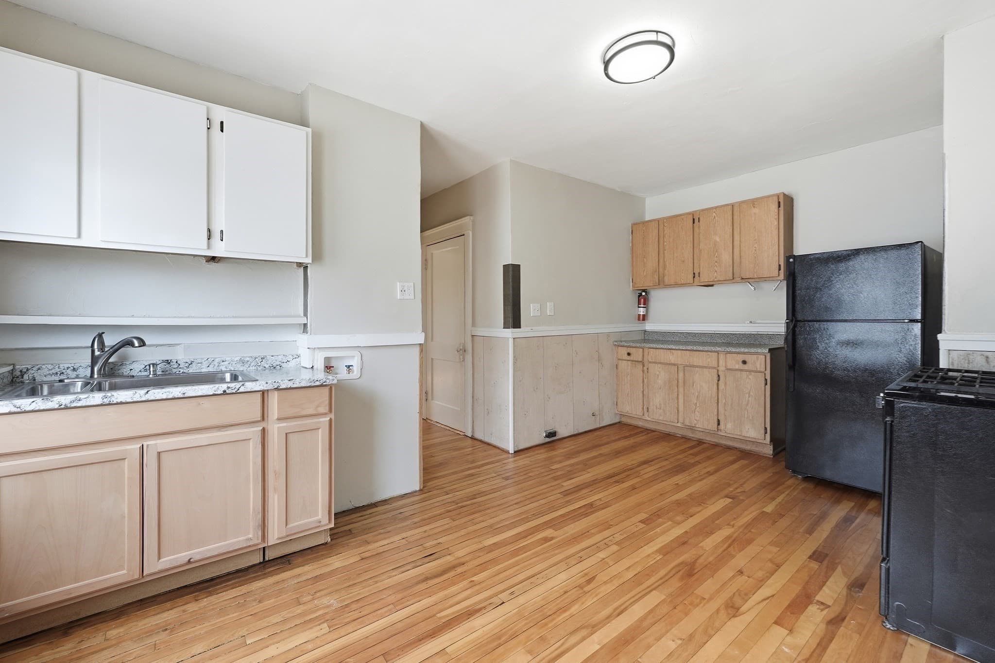 5-9 Family at 17 Fairbanks St, Worcester MA 01610, Worcester, photo 8 of 42