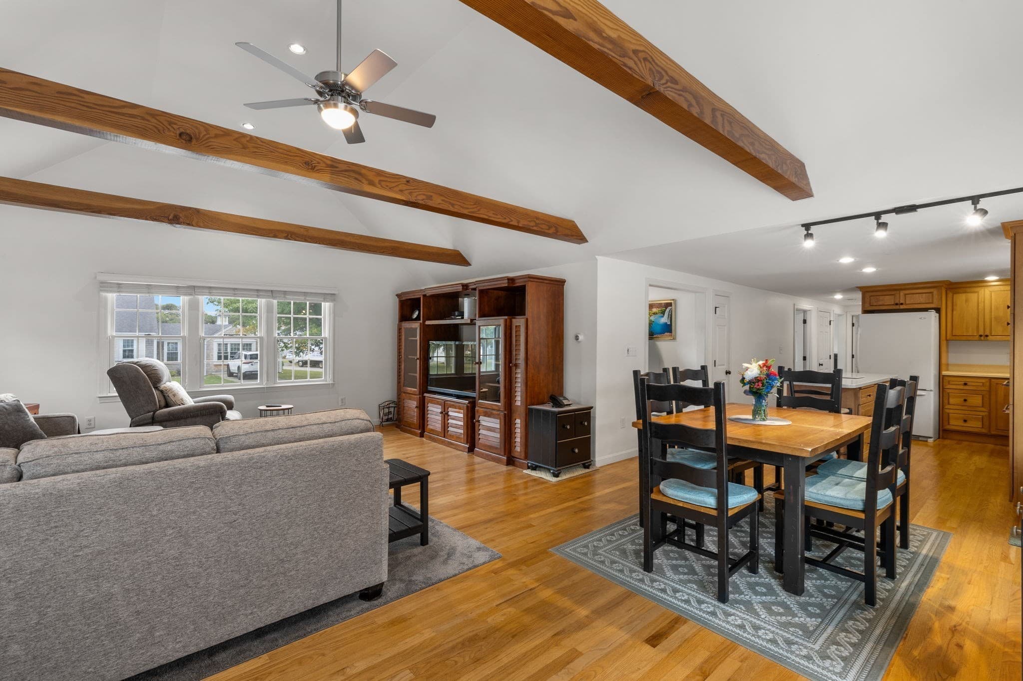 Single Family Residence at 122 Forest Beach Rd, Chatham MA 02659, Chatham, photo 12 of 31