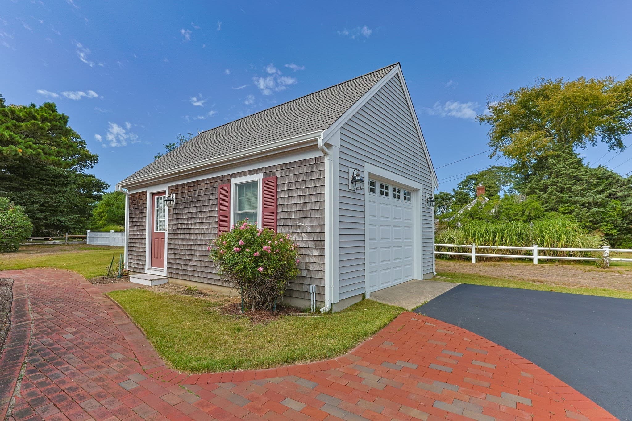 Single Family Residence at 122 Forest Beach Rd, Chatham MA 02659, Chatham, photo 5 of 31