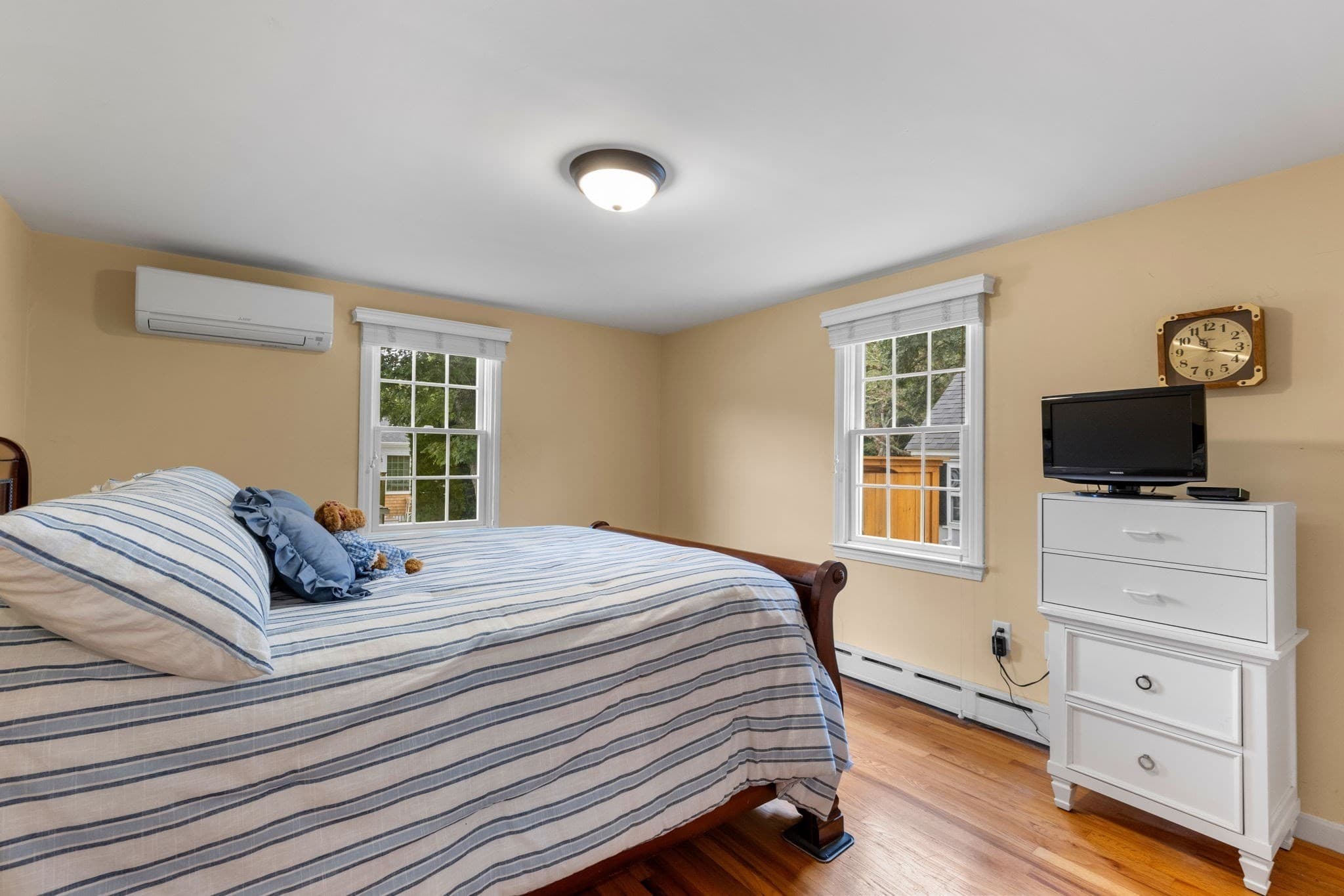 Single Family Residence at 122 Forest Beach Rd, Chatham MA 02659, Chatham, photo 19 of 31