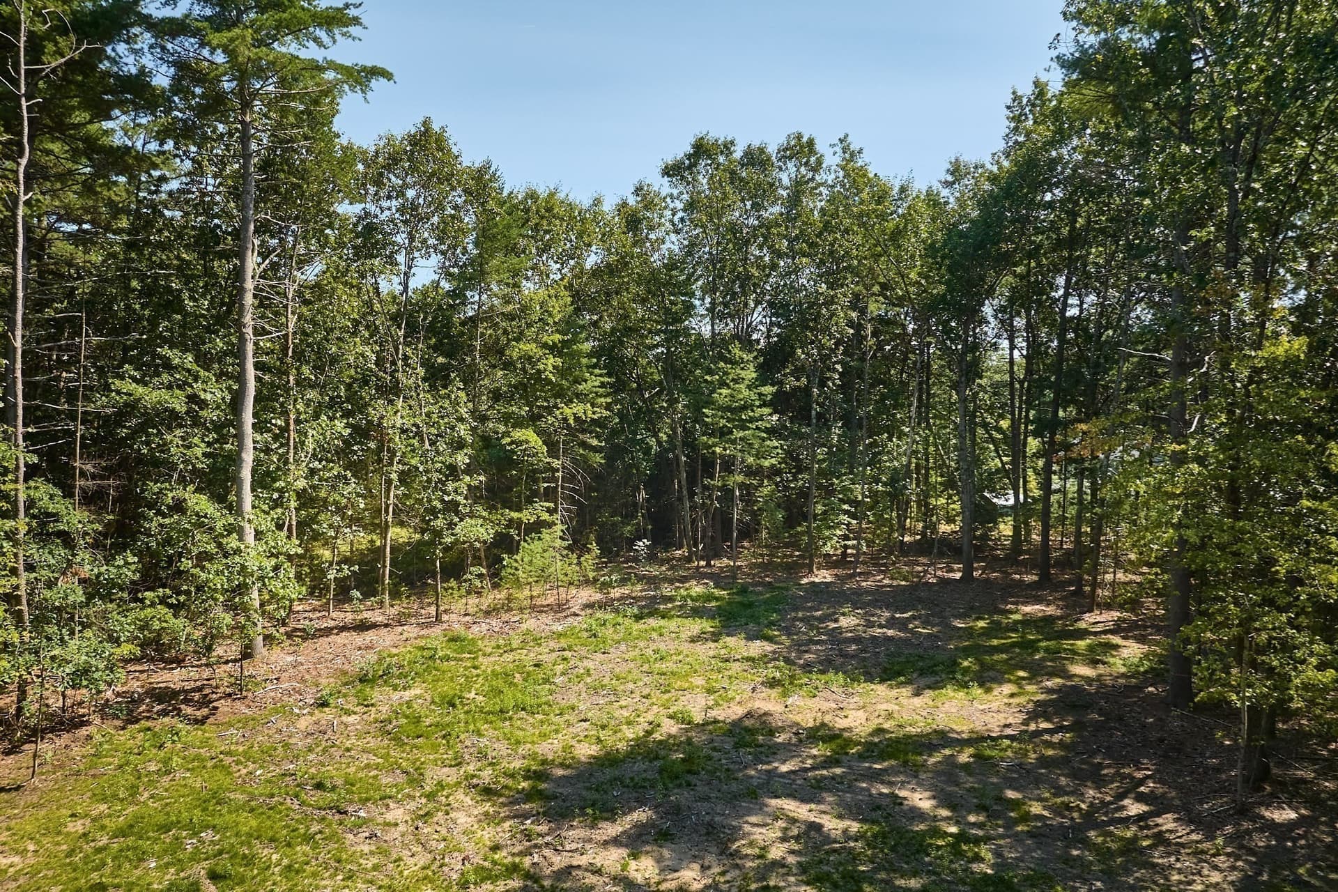 Residential at 130 Woodland Drive, Northampton MA 01062, photo 10 of 15