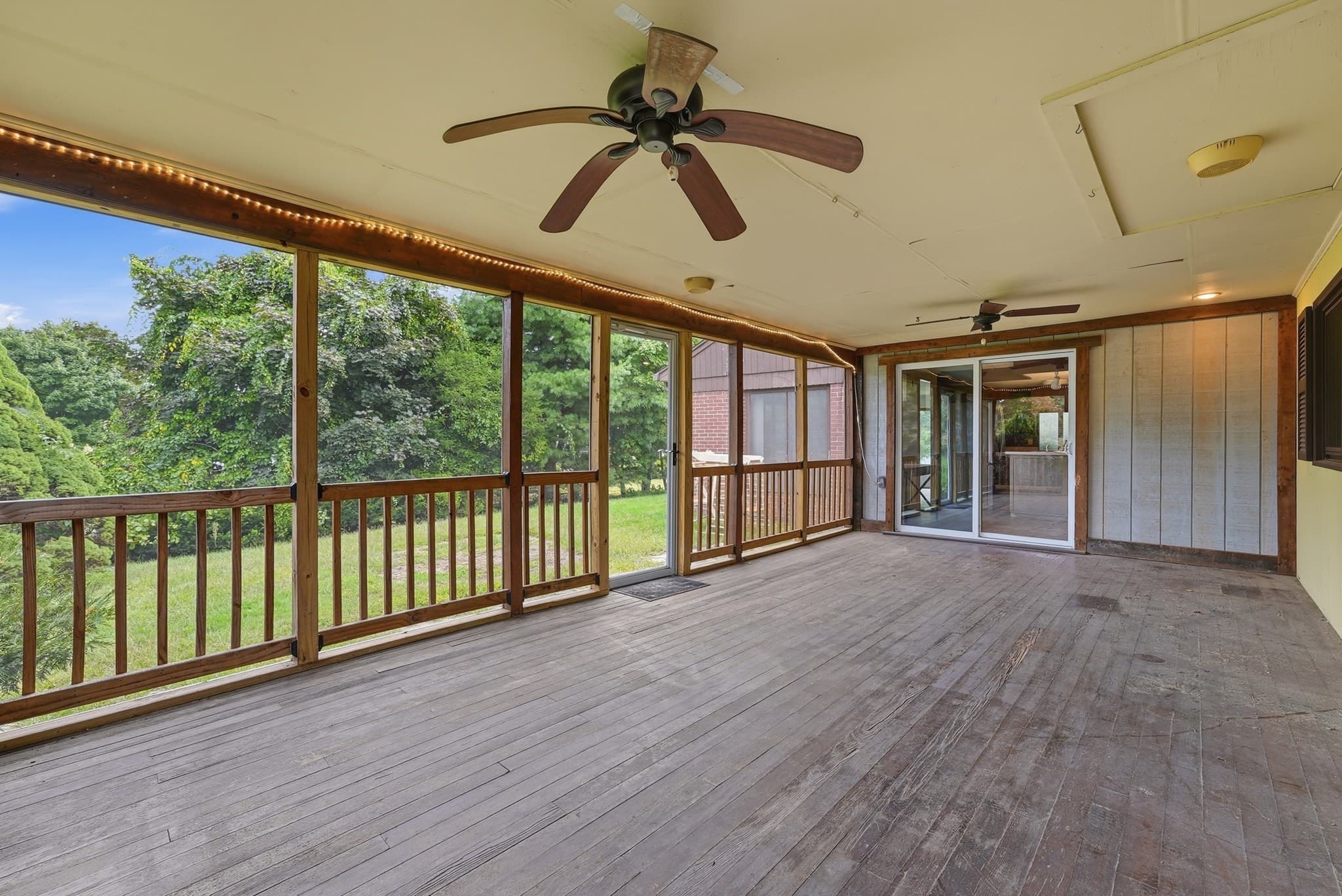 Single Family Residence at 31 Woodcrest Road, Springfield MA 01129, Springfield, photo 32 of 42