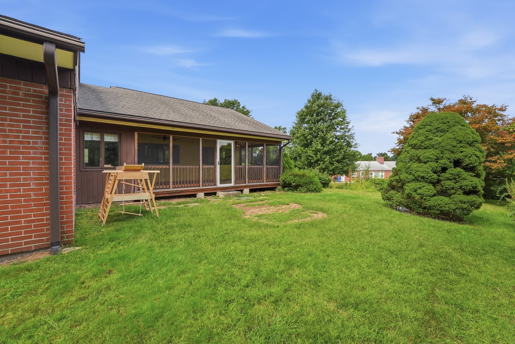 Single Family Residence at 31 Woodcrest Road, Springfield MA 01129, Springfield, photo 34 of 42