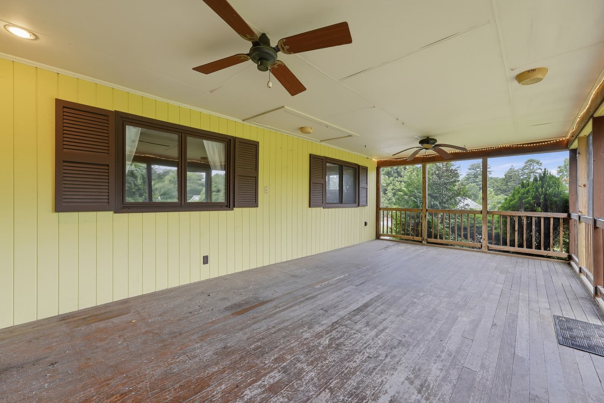 Single Family Residence at 31 Woodcrest Road, Springfield MA 01129, Springfield, photo 31 of 42
