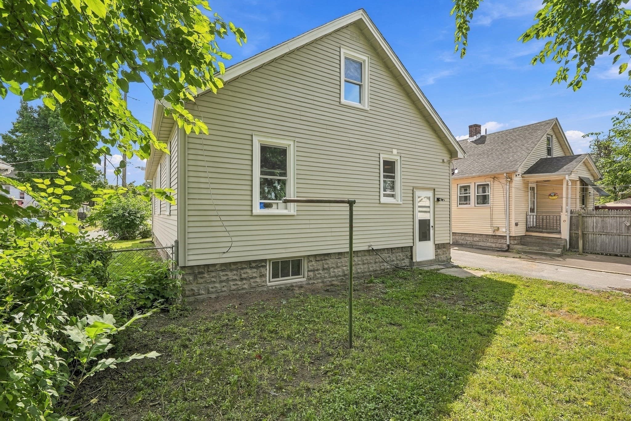 Single Family Residence at 128 Wilber St, Springfield MA 01104, Springfield, photo 27 of 29