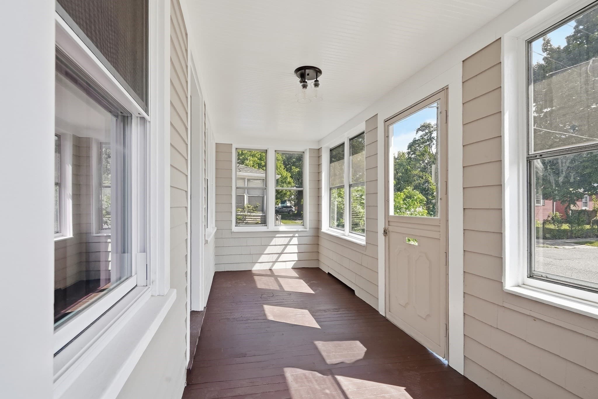 Single Family Residence at 128 Wilber St, Springfield MA 01104, Springfield, photo 6 of 29