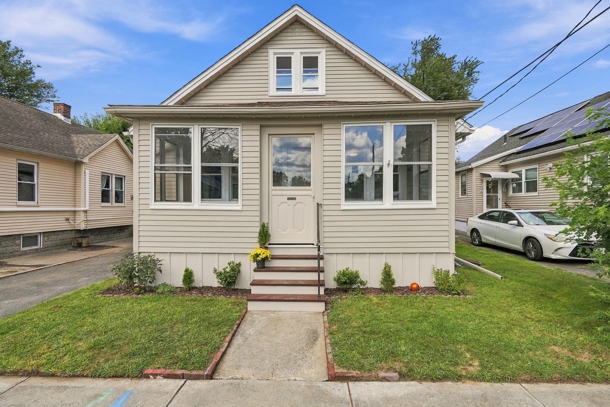 128 Wilber St, Springfield MA 01104