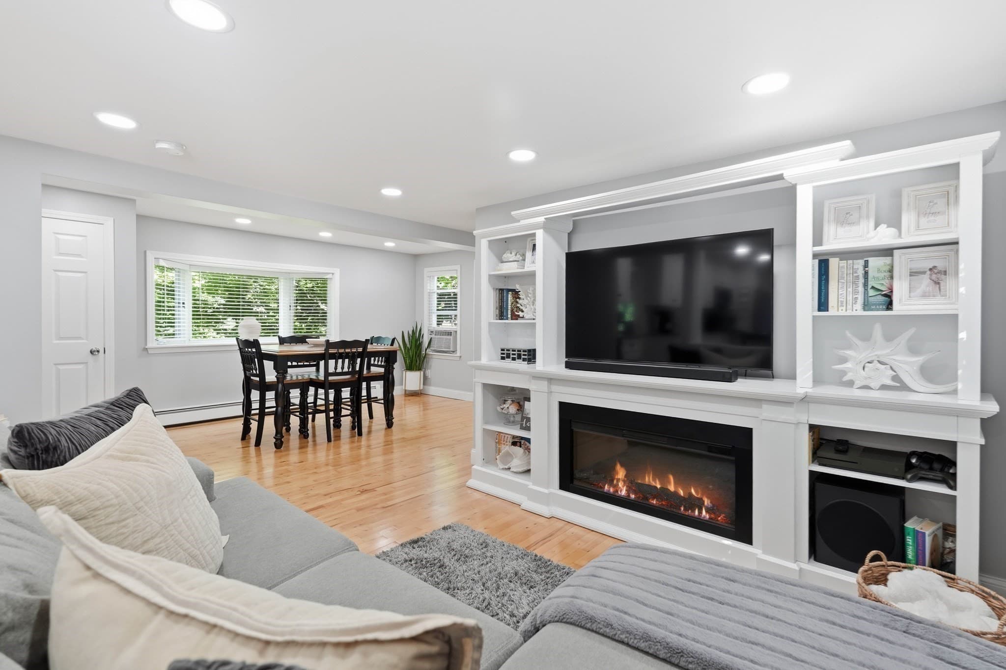 Single Family Residence at 37 Westford Street, Saugus MA 01906, Saugus, photo 3 of 42