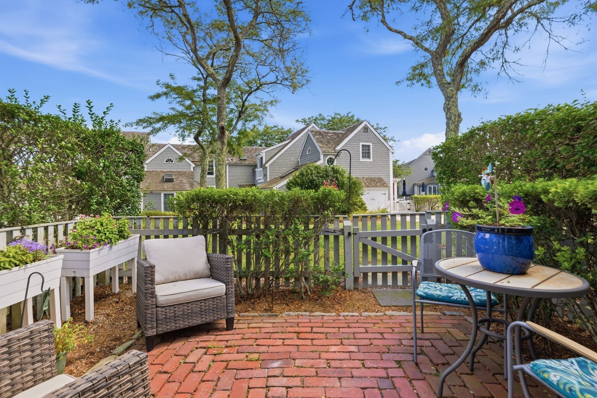 33 Landmark Ave # 616, Mashpee MA 02649