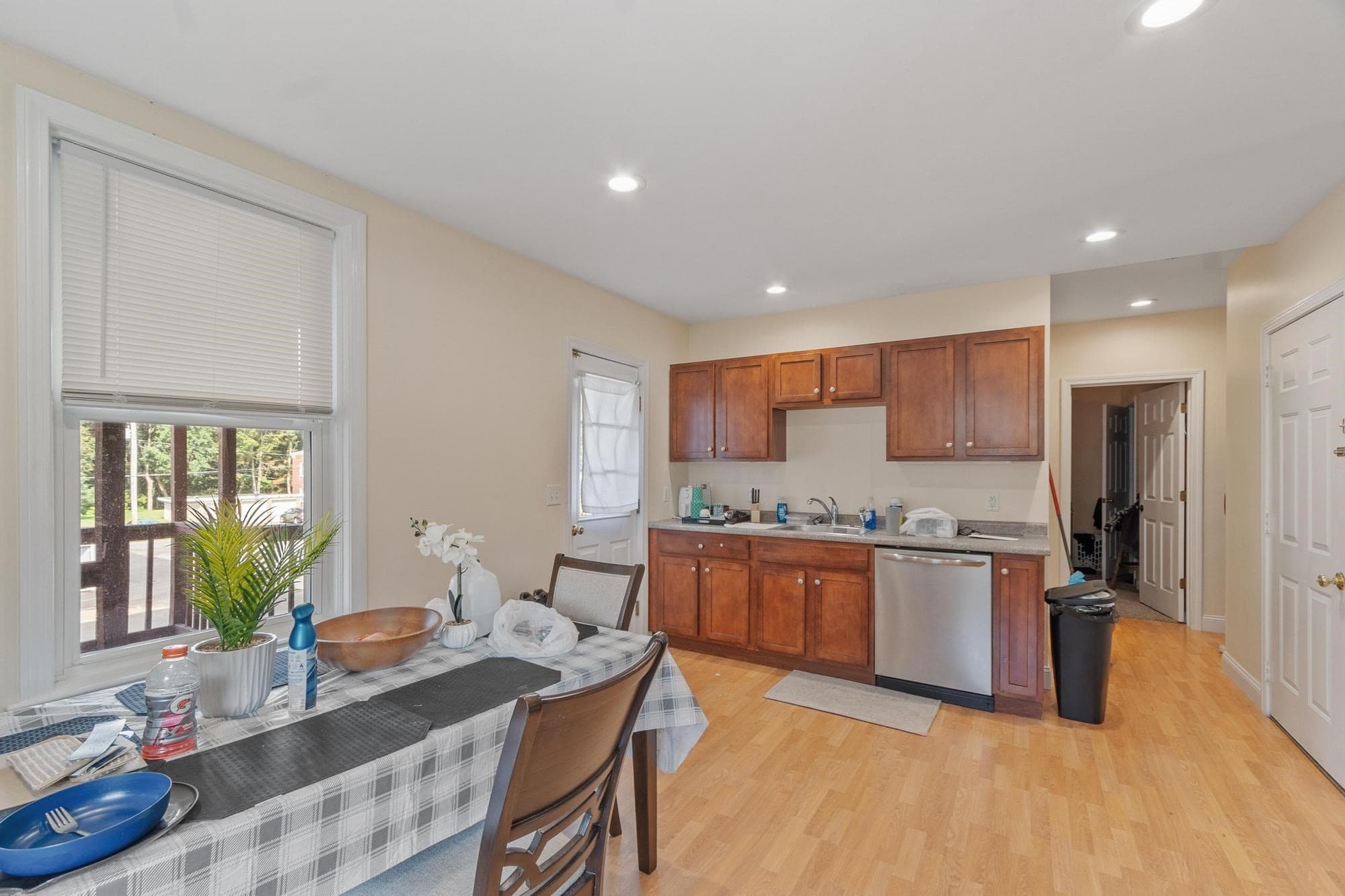 3 Family - 3 Units Up/Down at 448 High Street, Clinton MA 01510, Clinton, photo 21 of 38