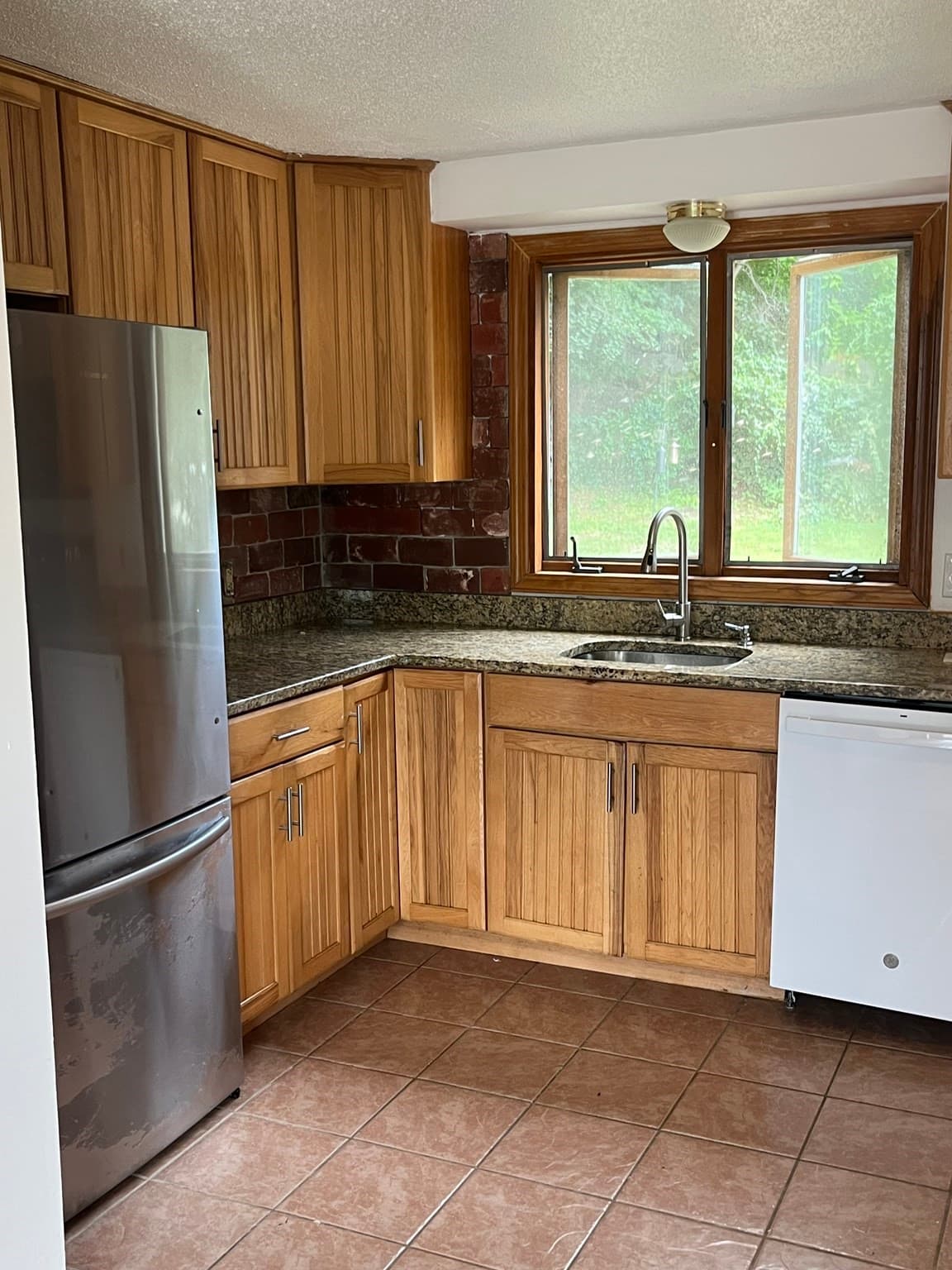 Single Family Residence at 112 Border # 112, Northbridge MA 01588, Northbridge, photo 2 of 8