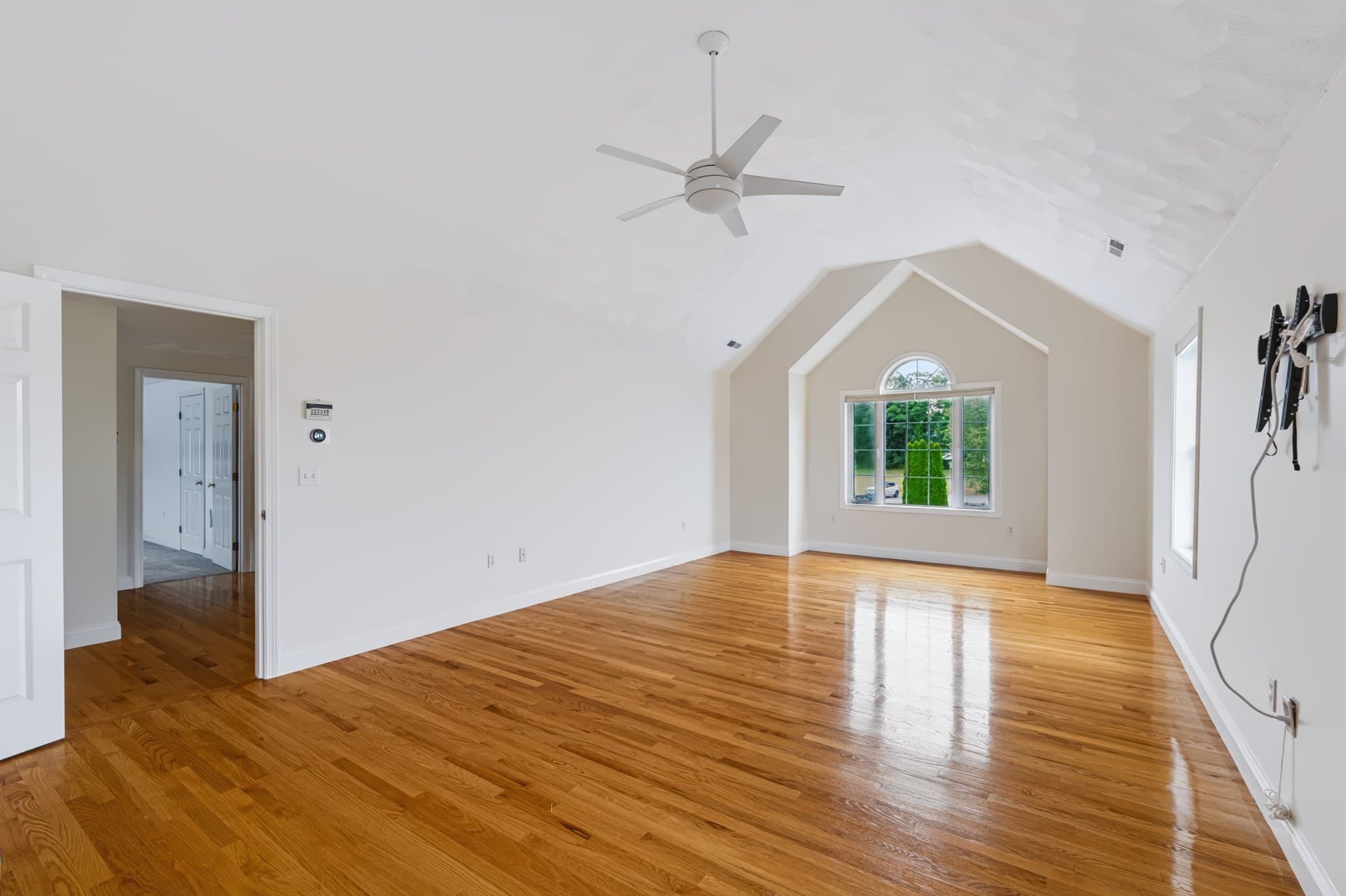 Single Family Residence at 4 Day Break Dr, Plaistow NH 03865, Plaistow, photo 23 of 42
