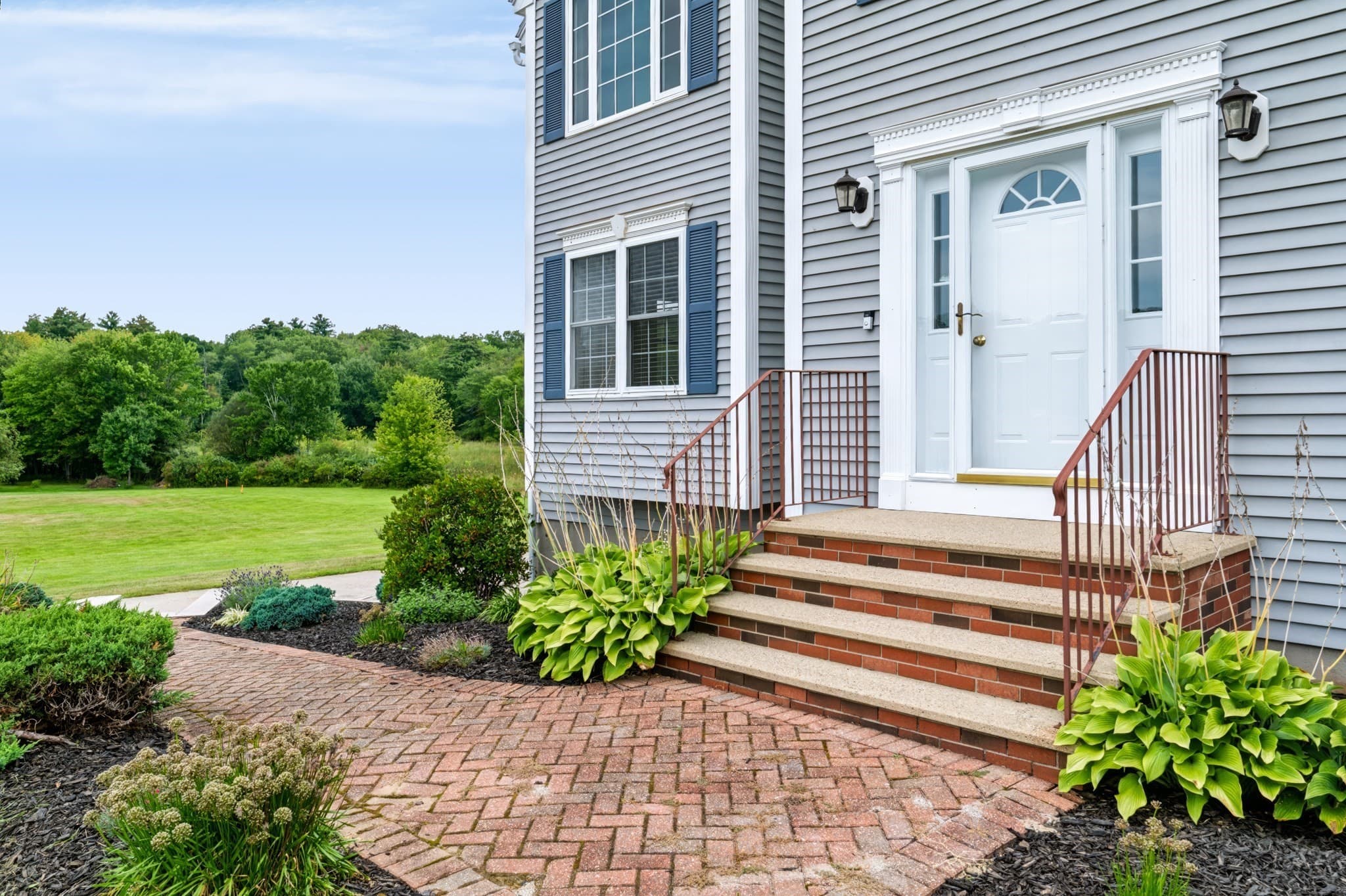 Single Family Residence at 4 Day Break Dr, Plaistow NH 03865, Plaistow, photo 2 of 42