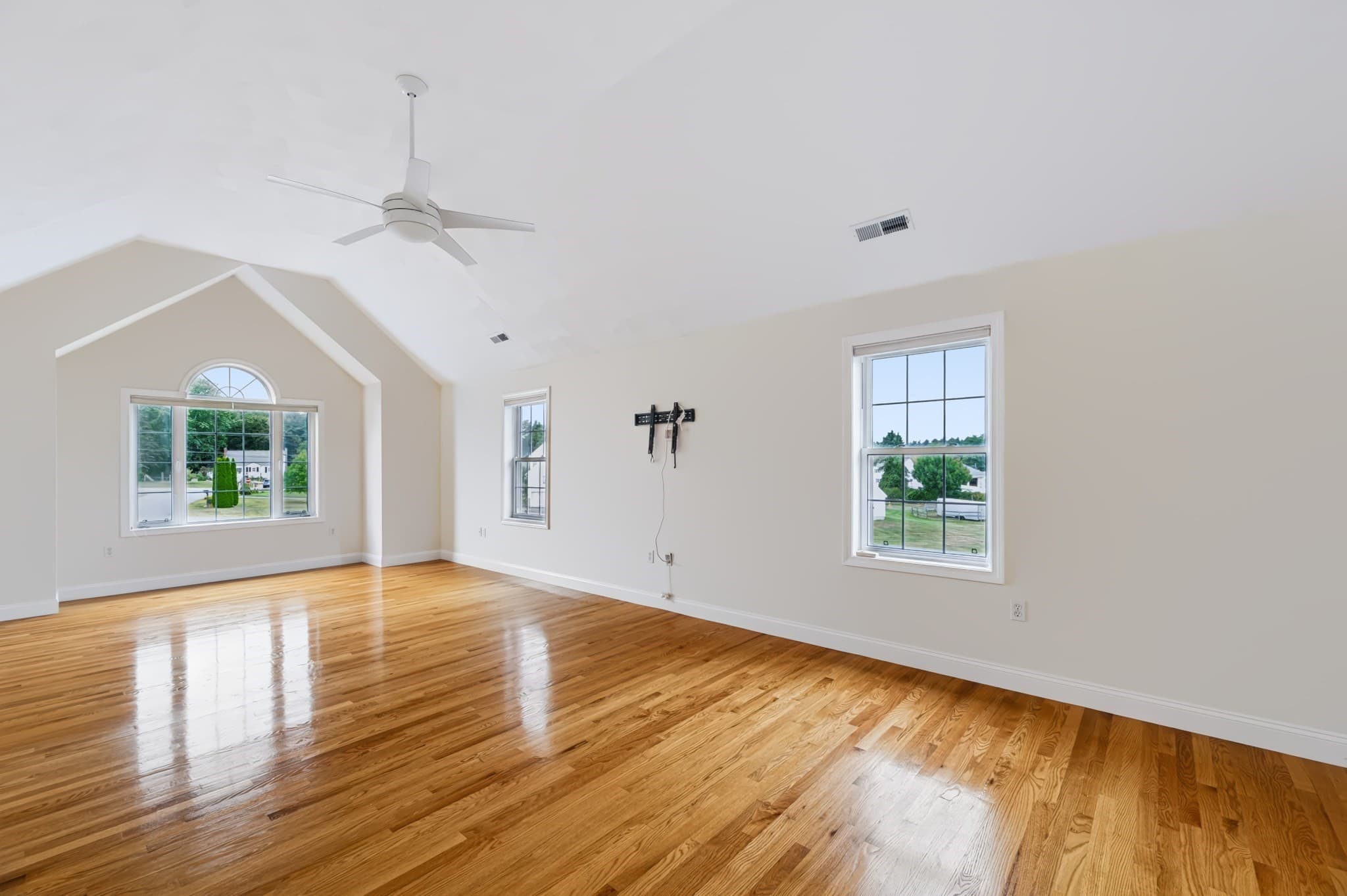 Single Family Residence at 4 Day Break Dr, Plaistow NH 03865, Plaistow, photo 22 of 42