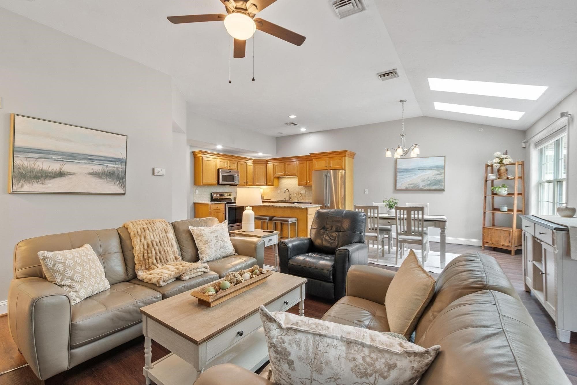 Condominium at 605 Devenwood Way # 605, Clinton MA 01510, Clinton, photo 22 of 42