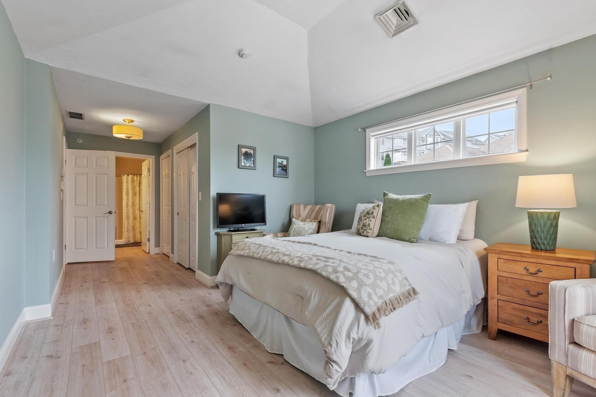 Condominium at 605 Devenwood Way # 605, Clinton MA 01510, Clinton, photo 24 of 42