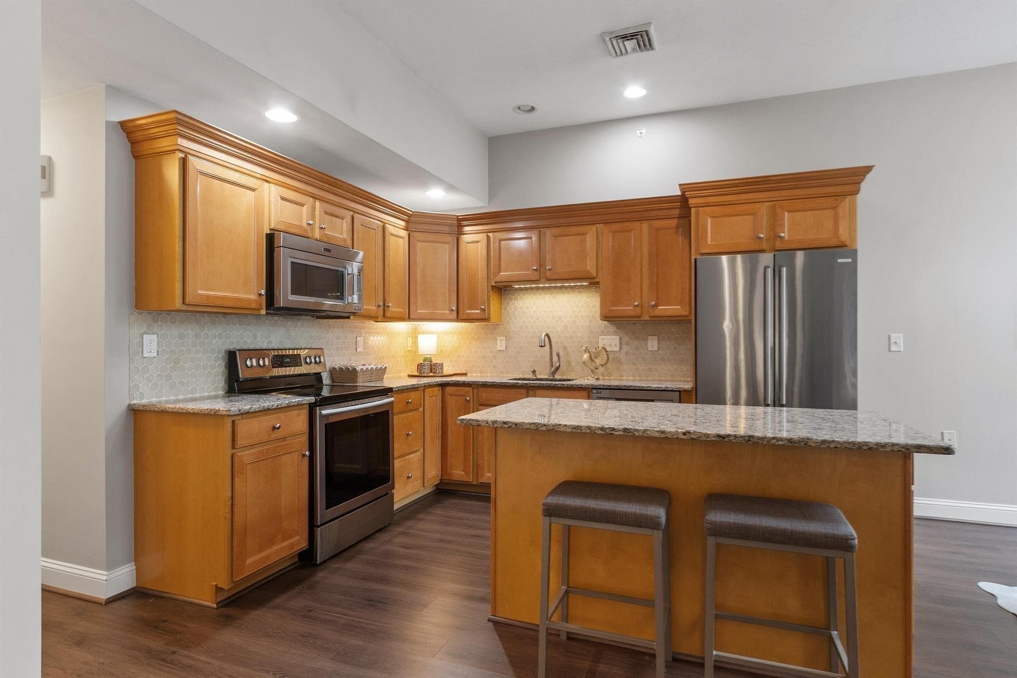 Condominium at 605 Devenwood Way # 605, Clinton MA 01510, Clinton, photo 14 of 42
