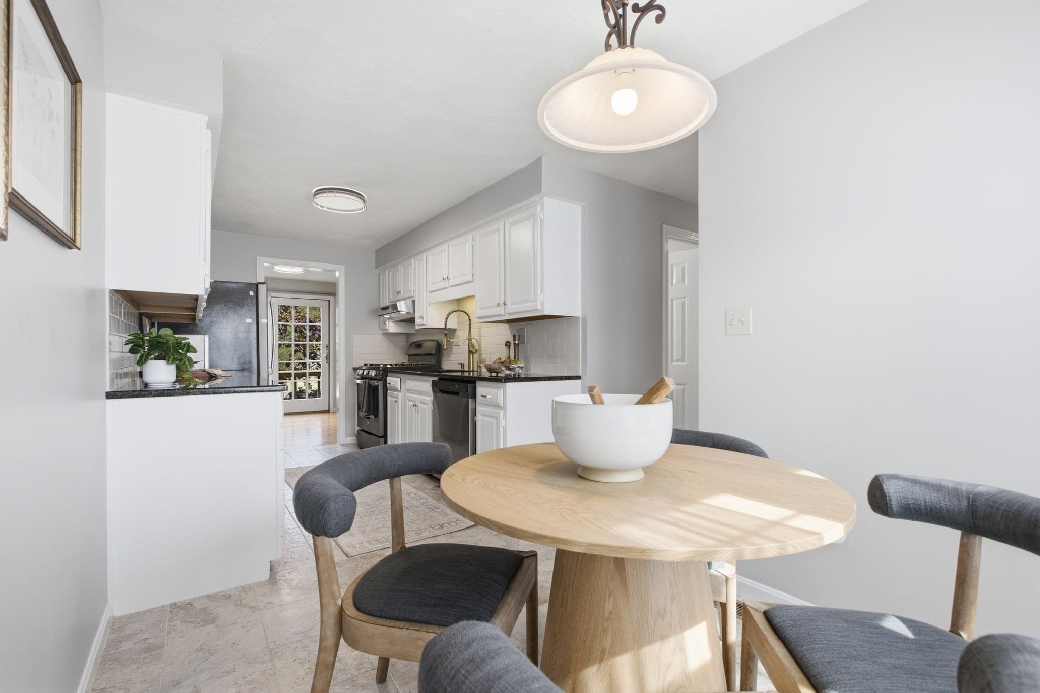 Condominium at 213 Apache Way # 213, Tewksbury MA 01876, Tewksbury, photo 10 of 32