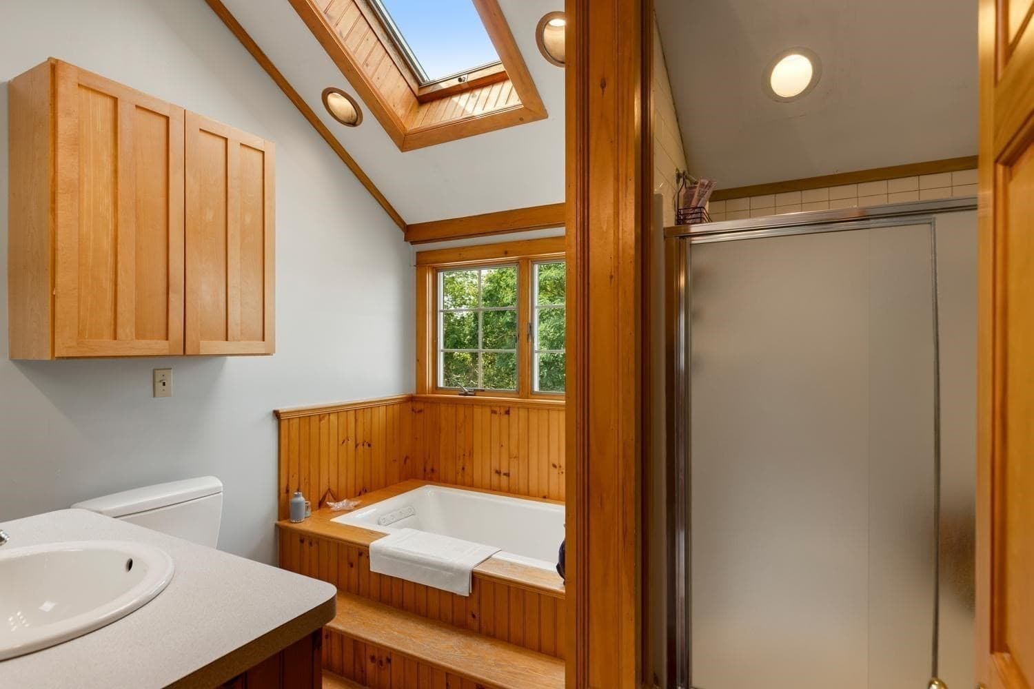 Single Family Residence at 18 Holly St, Gloucester MA 01930, Gloucester, photo 20 of 39