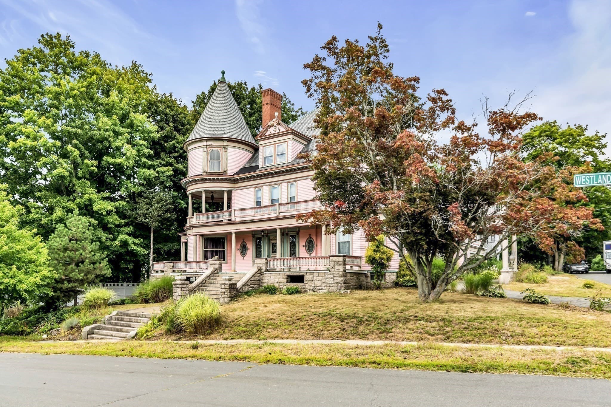 Single Family Residence at 40 Westland Ter, Haverhill MA 01830, Haverhill, photo 2 of 37