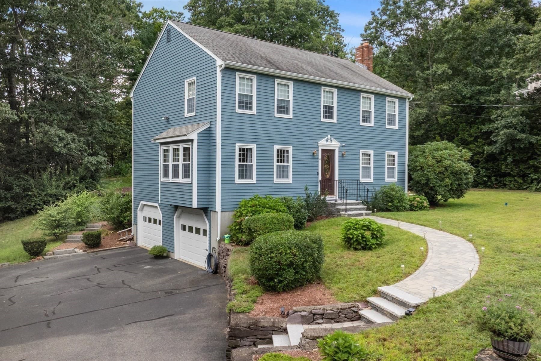Single Family Residence at 4 Blueberry Lane, Norfolk MA 02056, Norfolk, photo 2 of 39