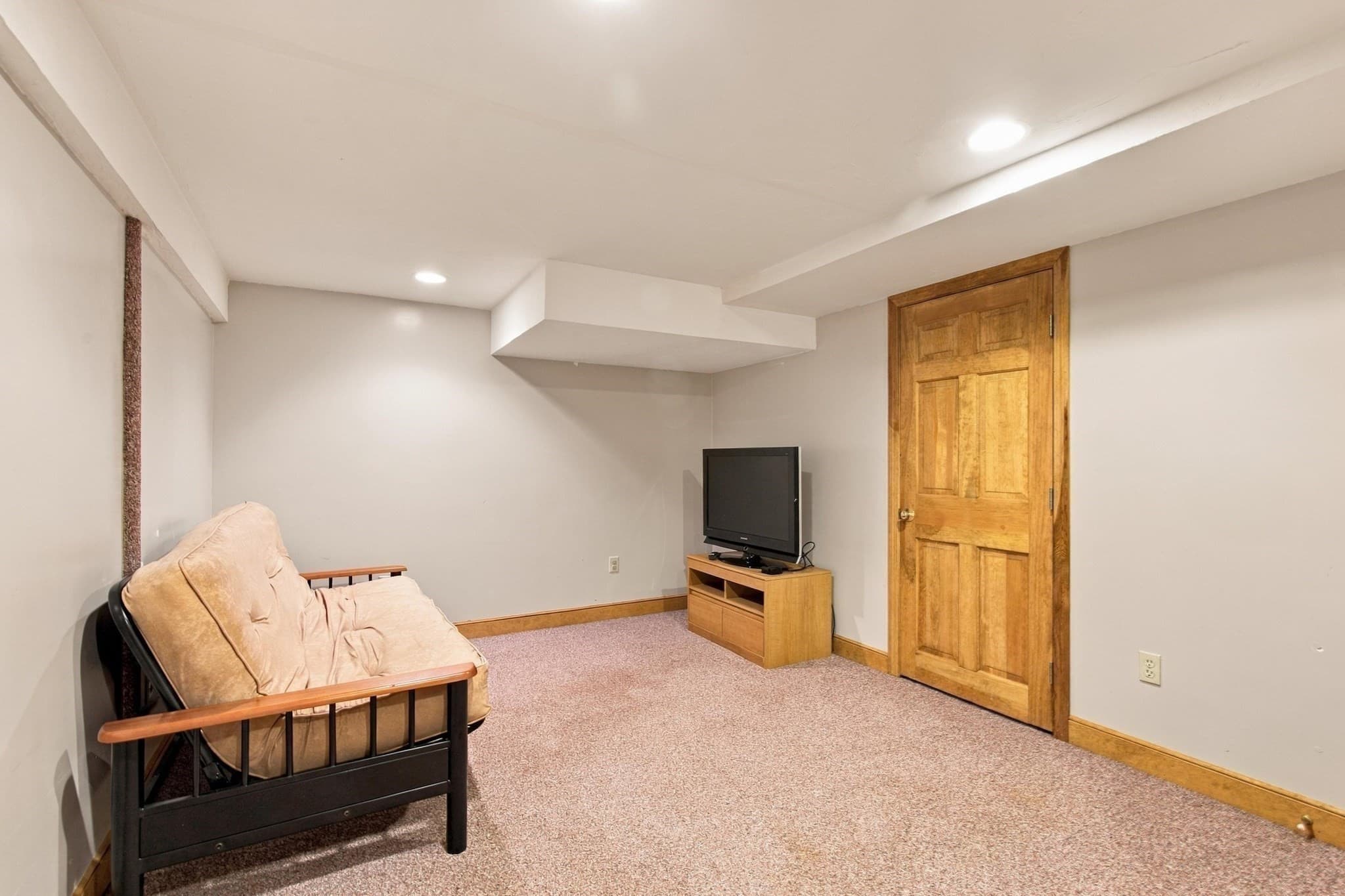 Single Family Residence at 4 Blueberry Lane, Norfolk MA 02056, Norfolk, photo 29 of 39