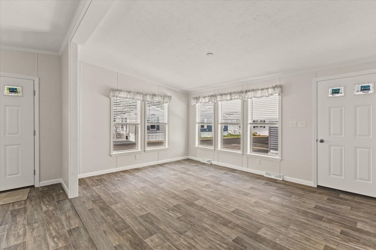 Mobile Home at 1540 Broadway # 18, Raynham MA 02767, Raynham, photo 5 of 10