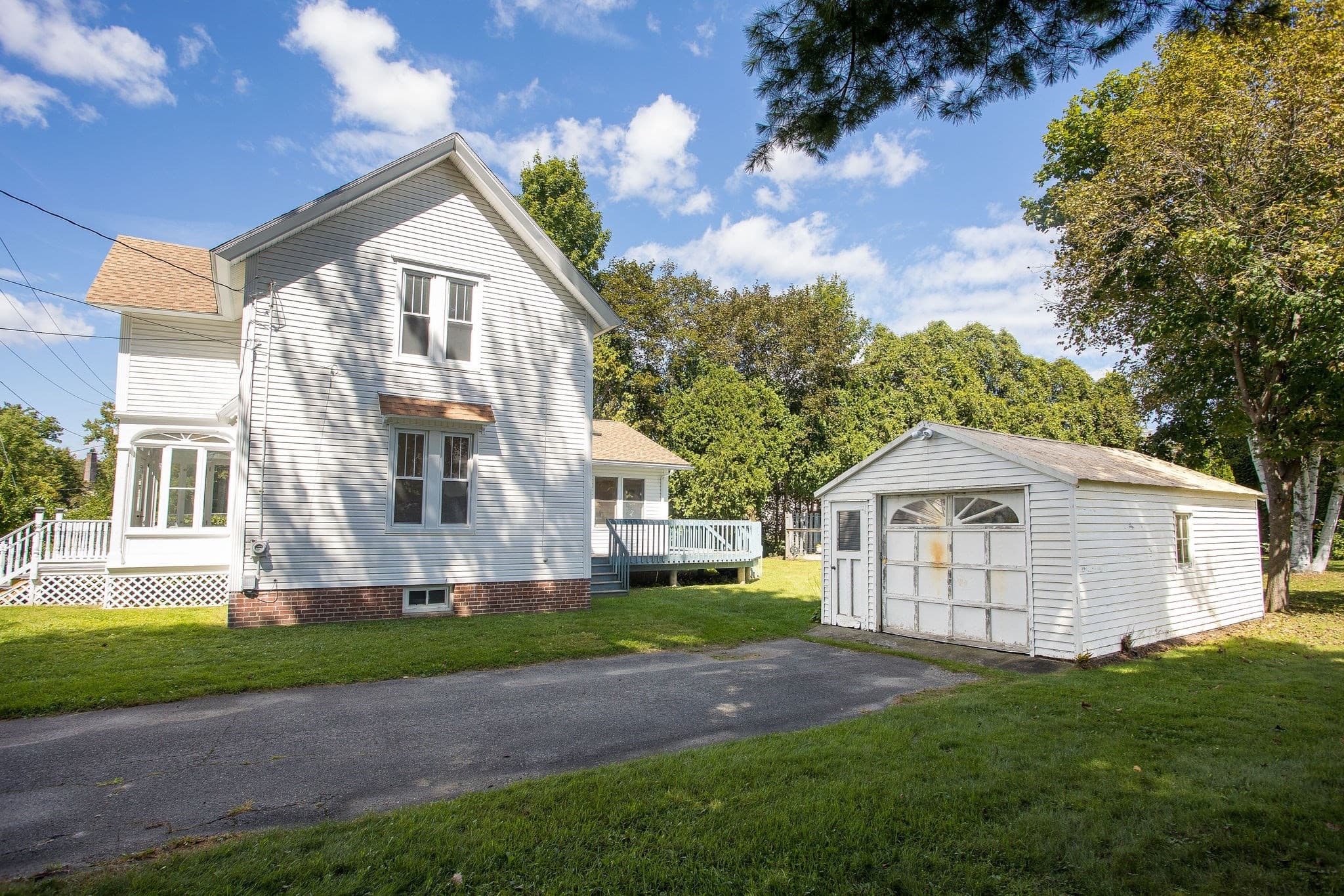 Single Family Residence at 24 Elmvale, Pittsfield MA 01201, Pittsfield, photo 3 of 42