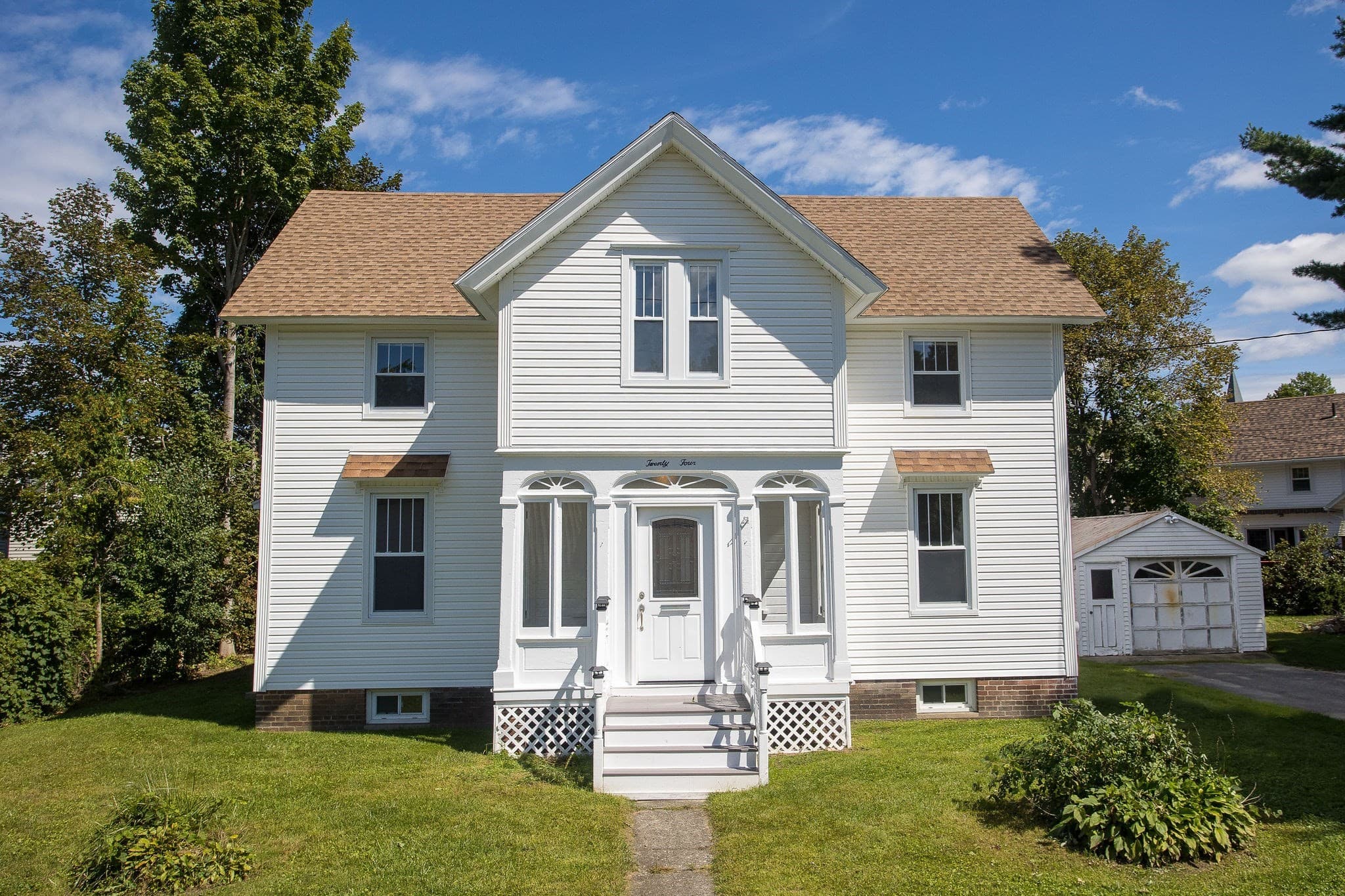 24 Elmvale, Pittsfield MA 01201